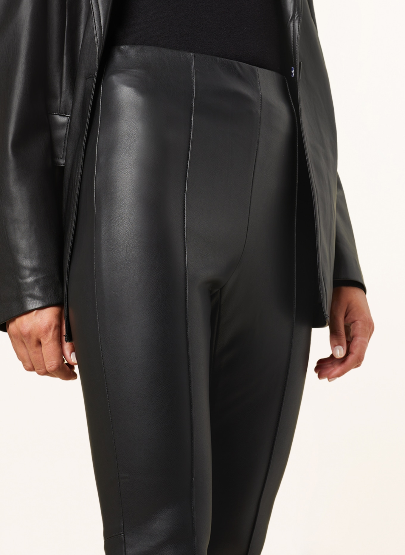 s.Oliver BLACK LABEL Pants in leather look, Color: BLACK (Image 5)