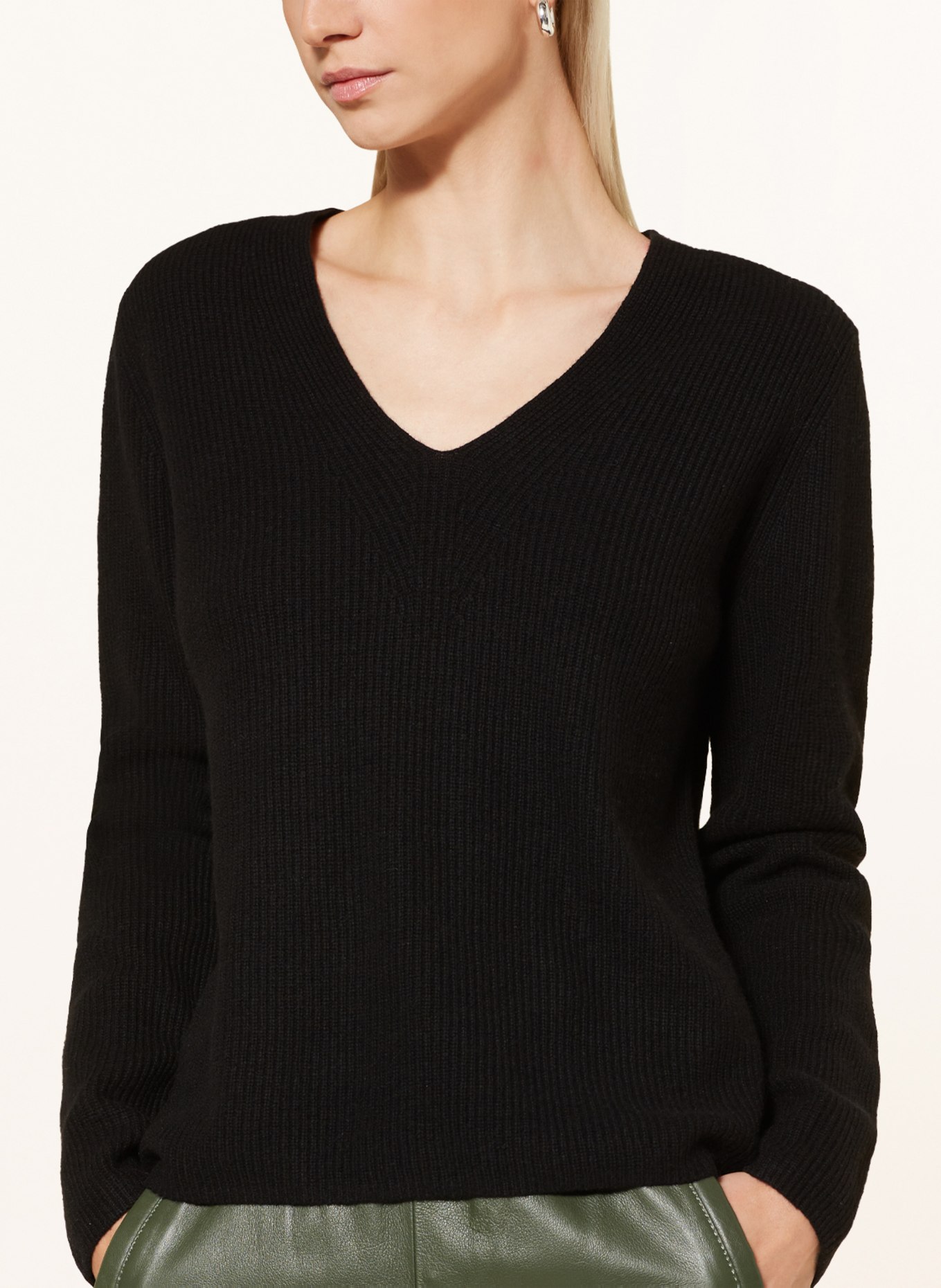 s.Oliver BLACK LABEL Sweater in black