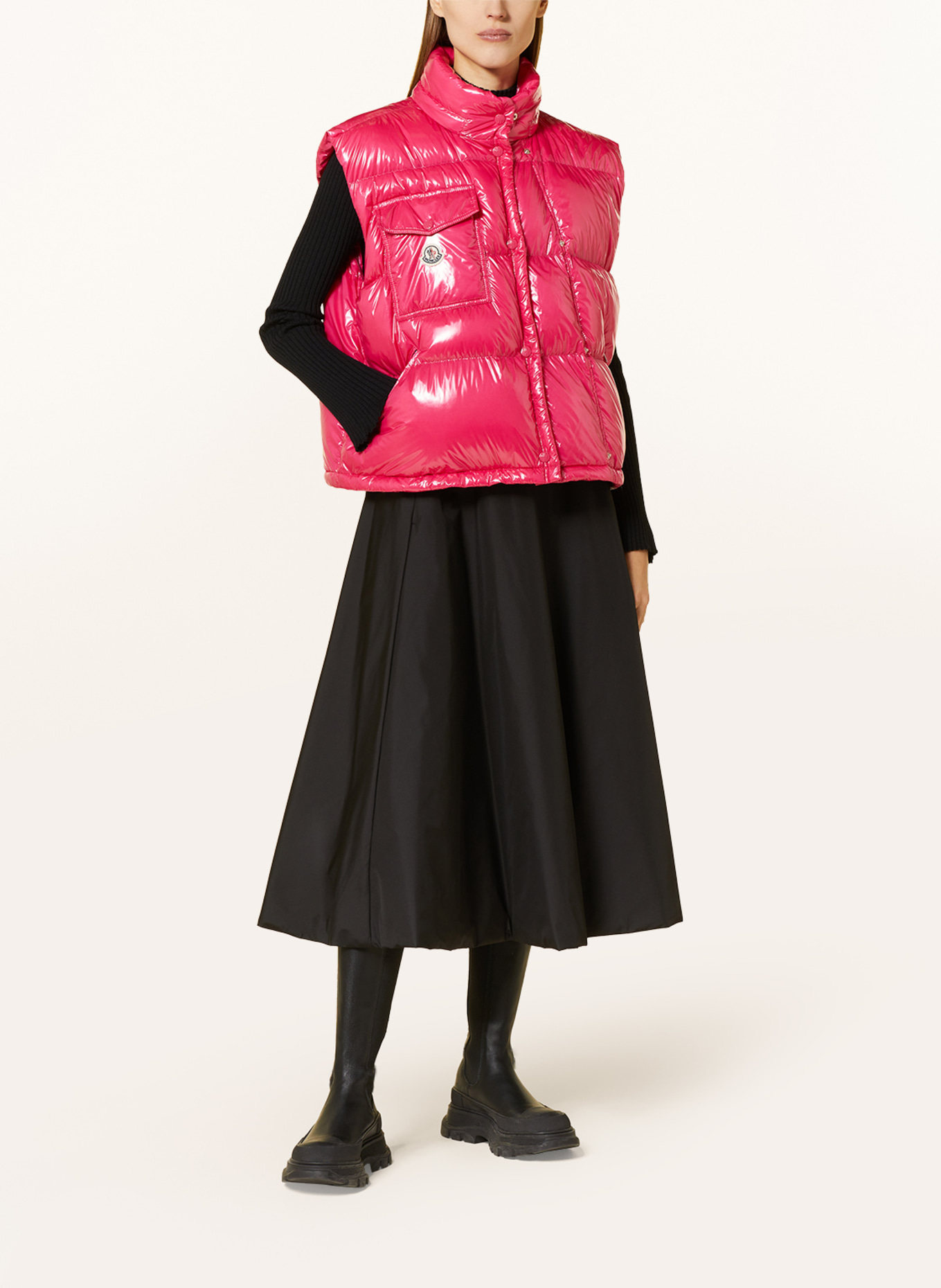 MONCLER Daunenjacke KARAKORUM RIPSTOP mit abnehmbaren Ärmeln und Kapuze: PINK