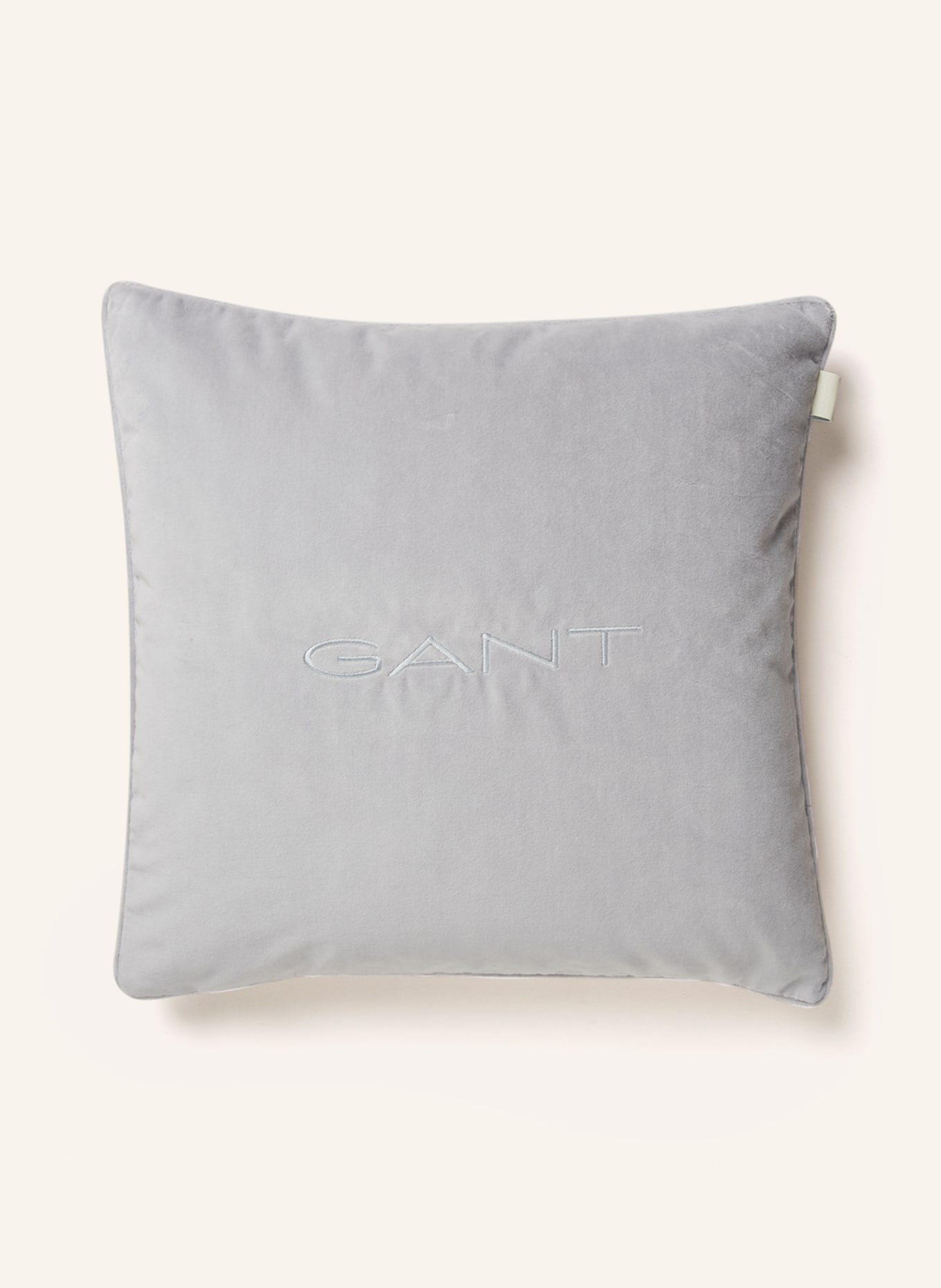 GANT HOME Decorative cushions made of velvet, Color: LIGHT GRAY (Image 1)