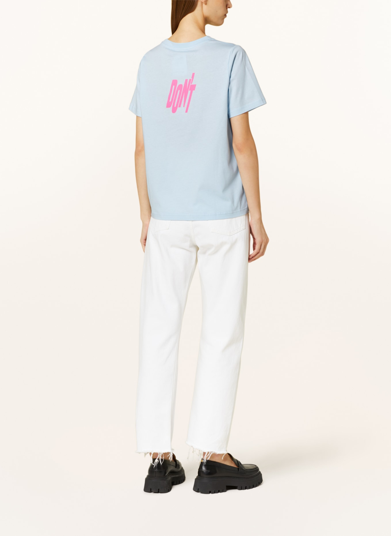 ESSENTIEL ANTWERP T shirt ESSIN in light blue neon pink