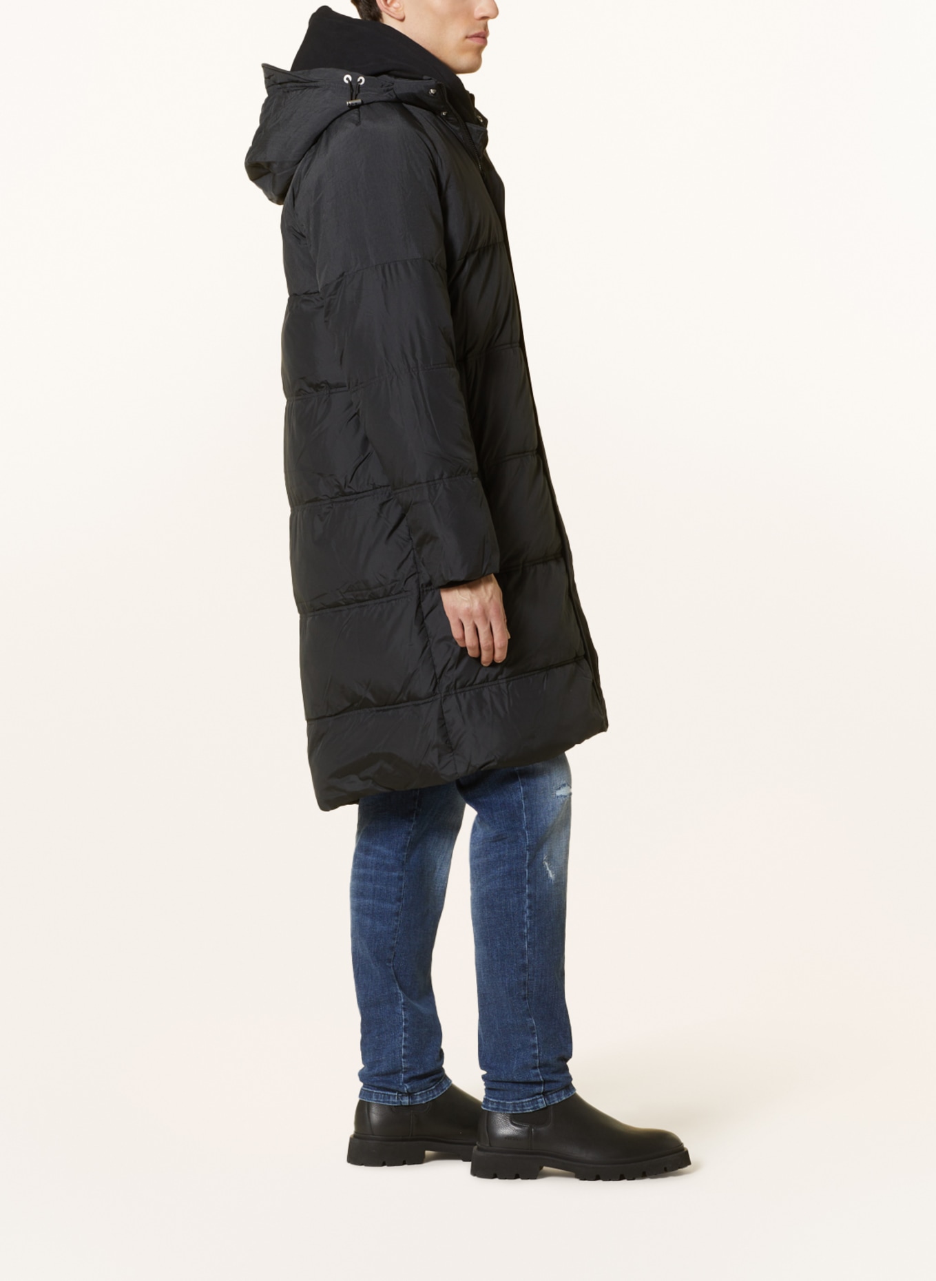 ALPHATAURI Prošívaný kabát ODORU s odnímatelnou kapucí a izolací Primaloft®, Barva: ČERNÁ (Obrázek 4)