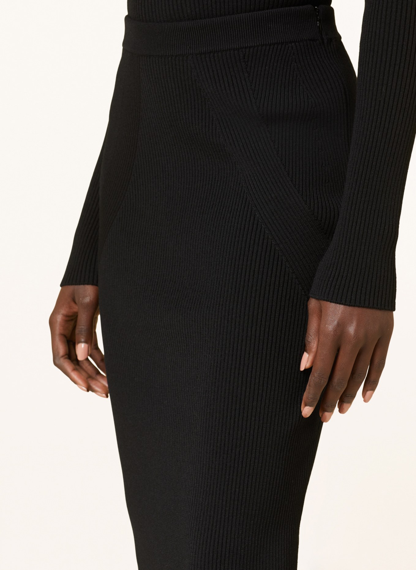 Alexander McQUEEN Knit skirt, Color: BLACK (Image 4)