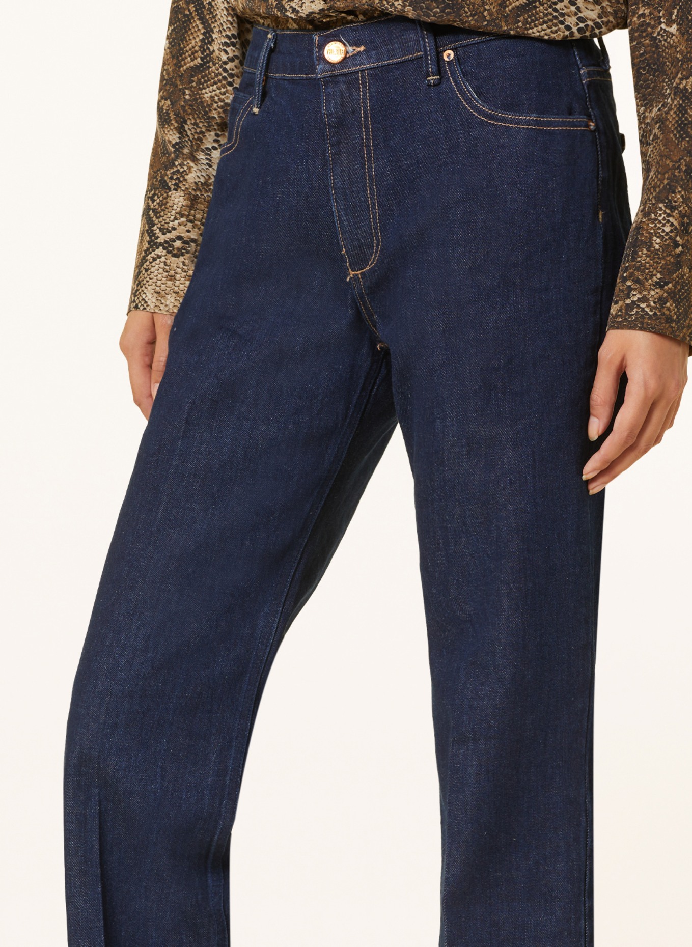 THE.NIM STANDARD Flared Jeans CHERYL, Farbe: W801-PRB RINSE DARK BLUE (Bild 5)