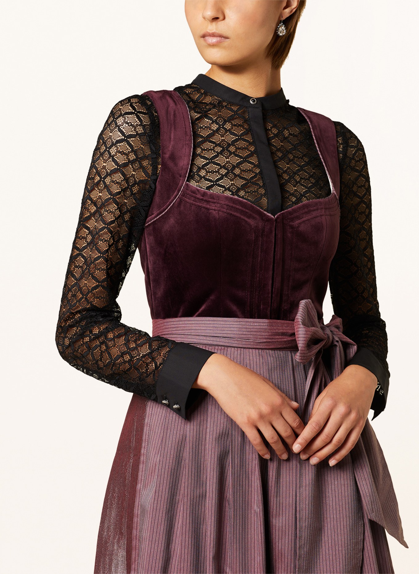 WALDORFF Dirndl blouse made of lace, Color: BLACK (Image 3)