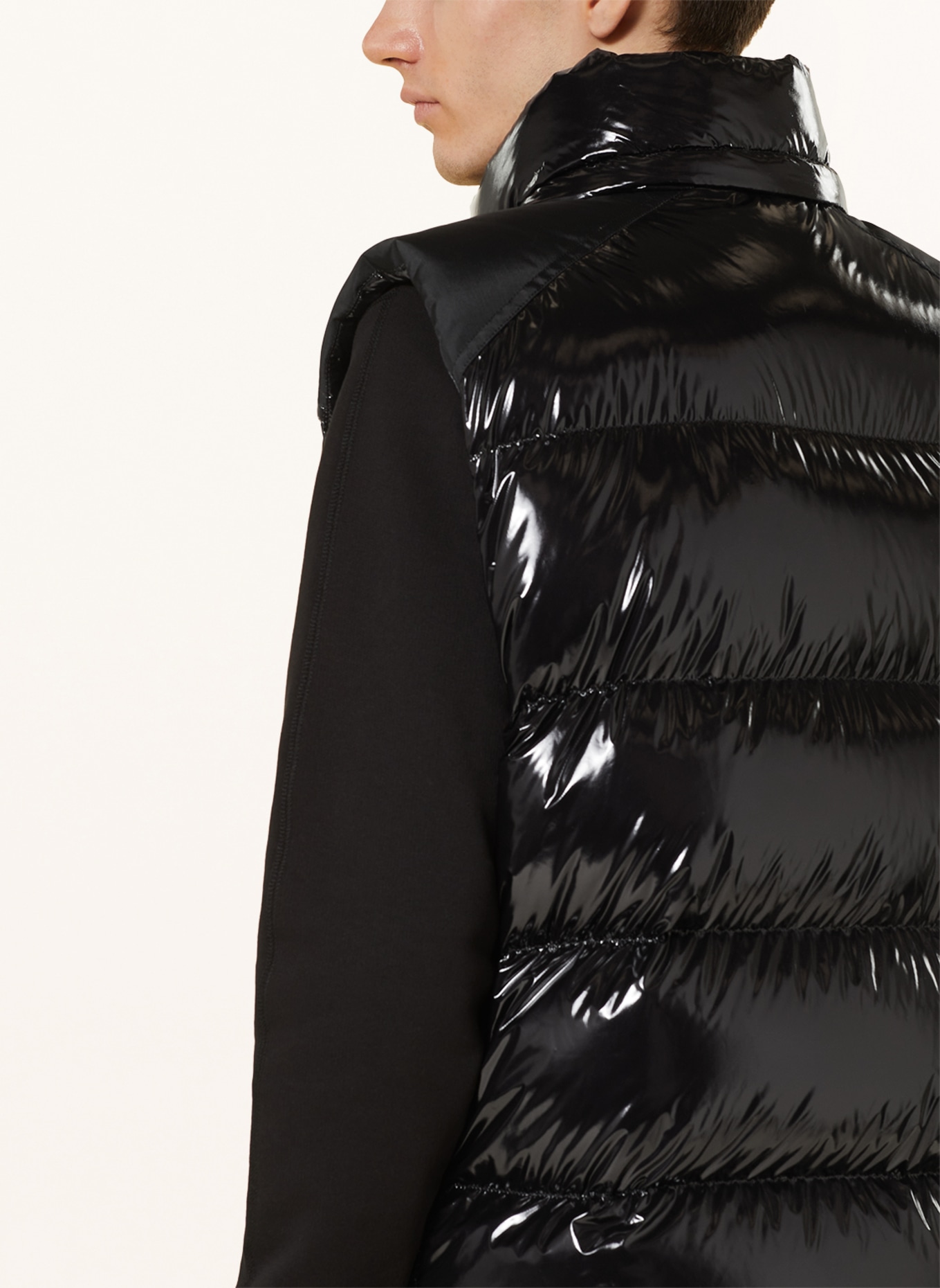 MONCLER Down jacket PRESENT KARAKORUM with detachable hood and sleeves, Color: BLACK (Image 6)