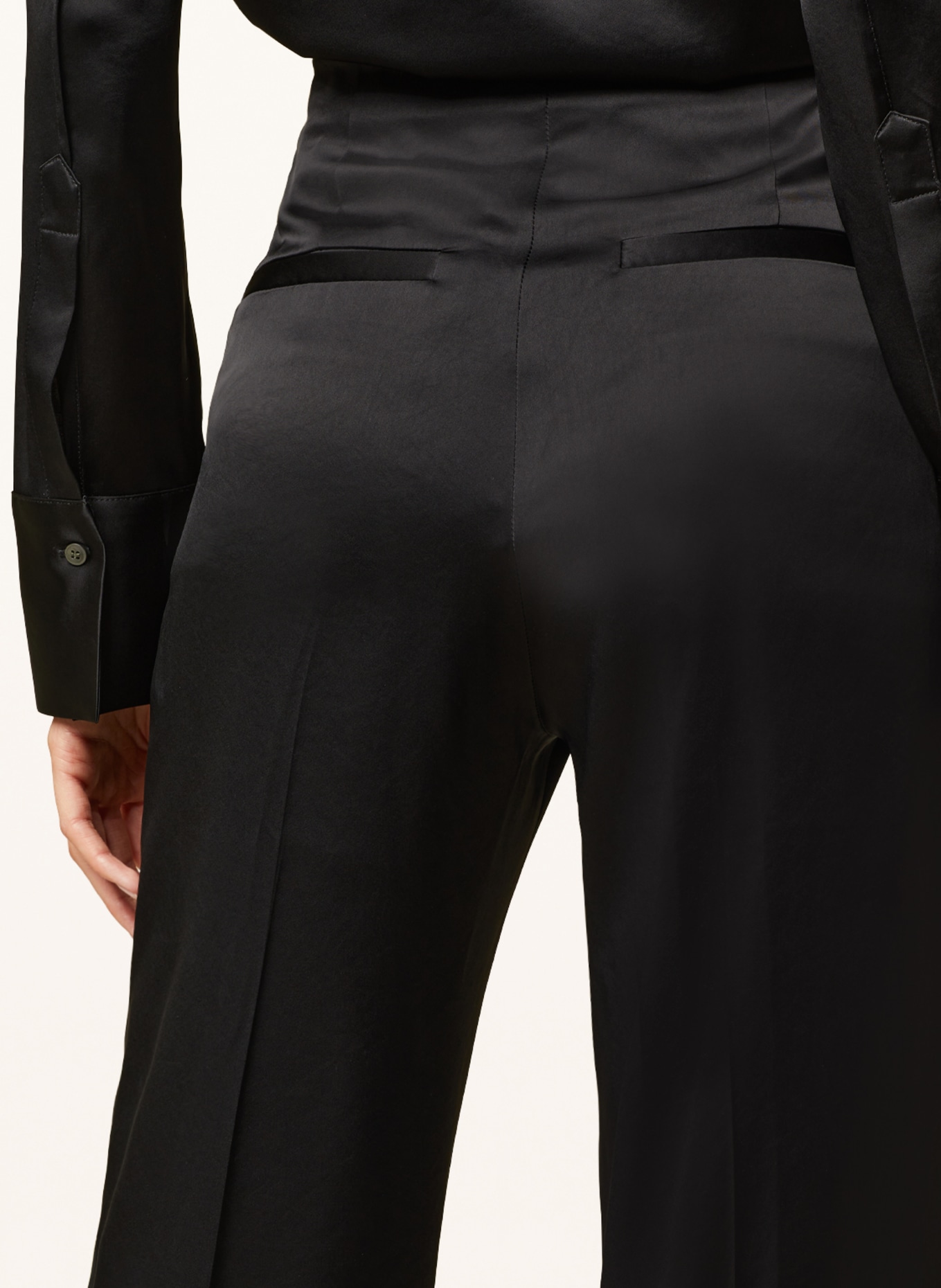 TIGER OF SWEDEN Wide leg trousers EEDIT made of satin, Color: BLACK (Image 5)