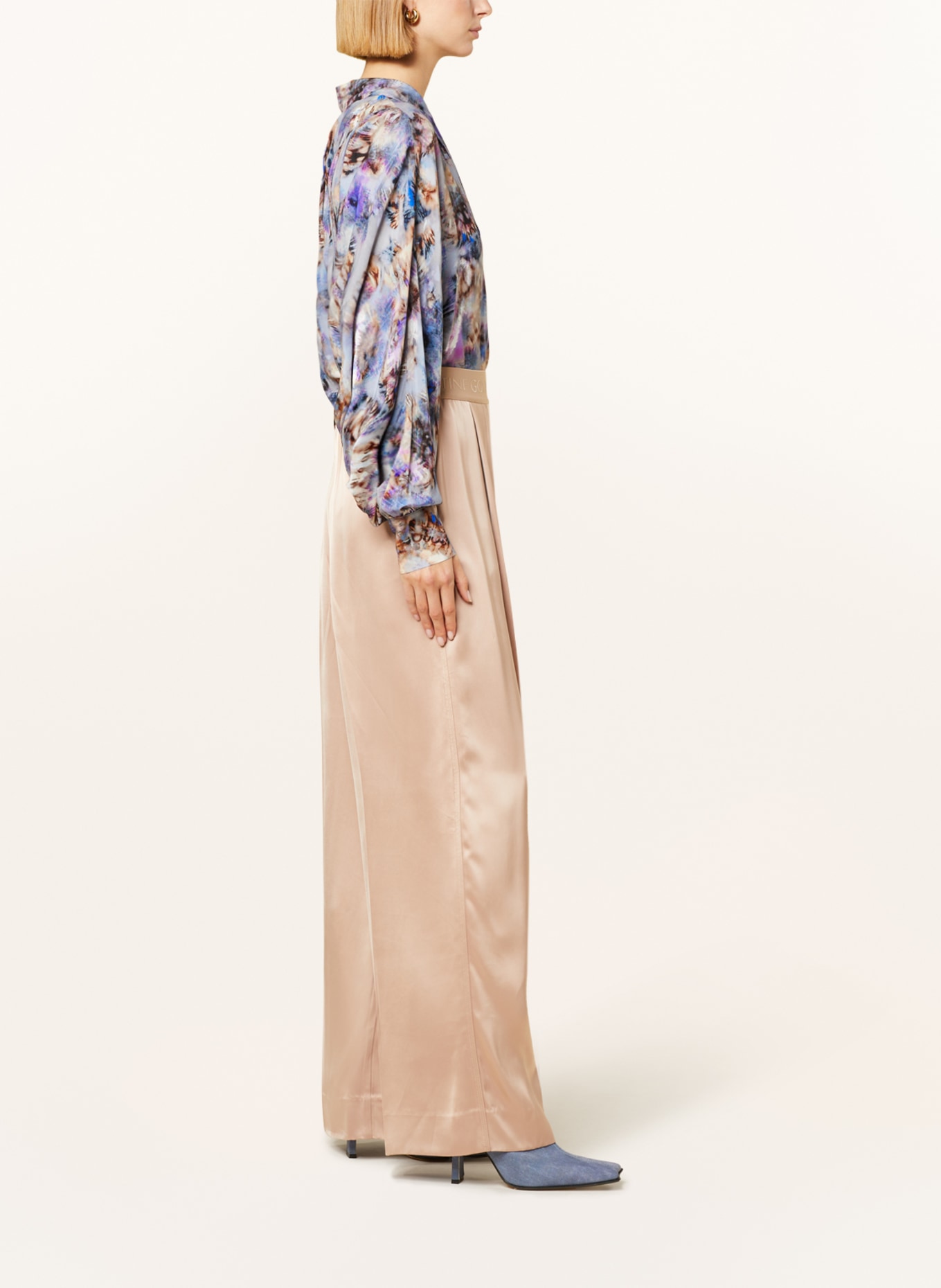 STINE GOYA Wide leg trousers CHIARA made of satin, Color: NUDE (Image 4)