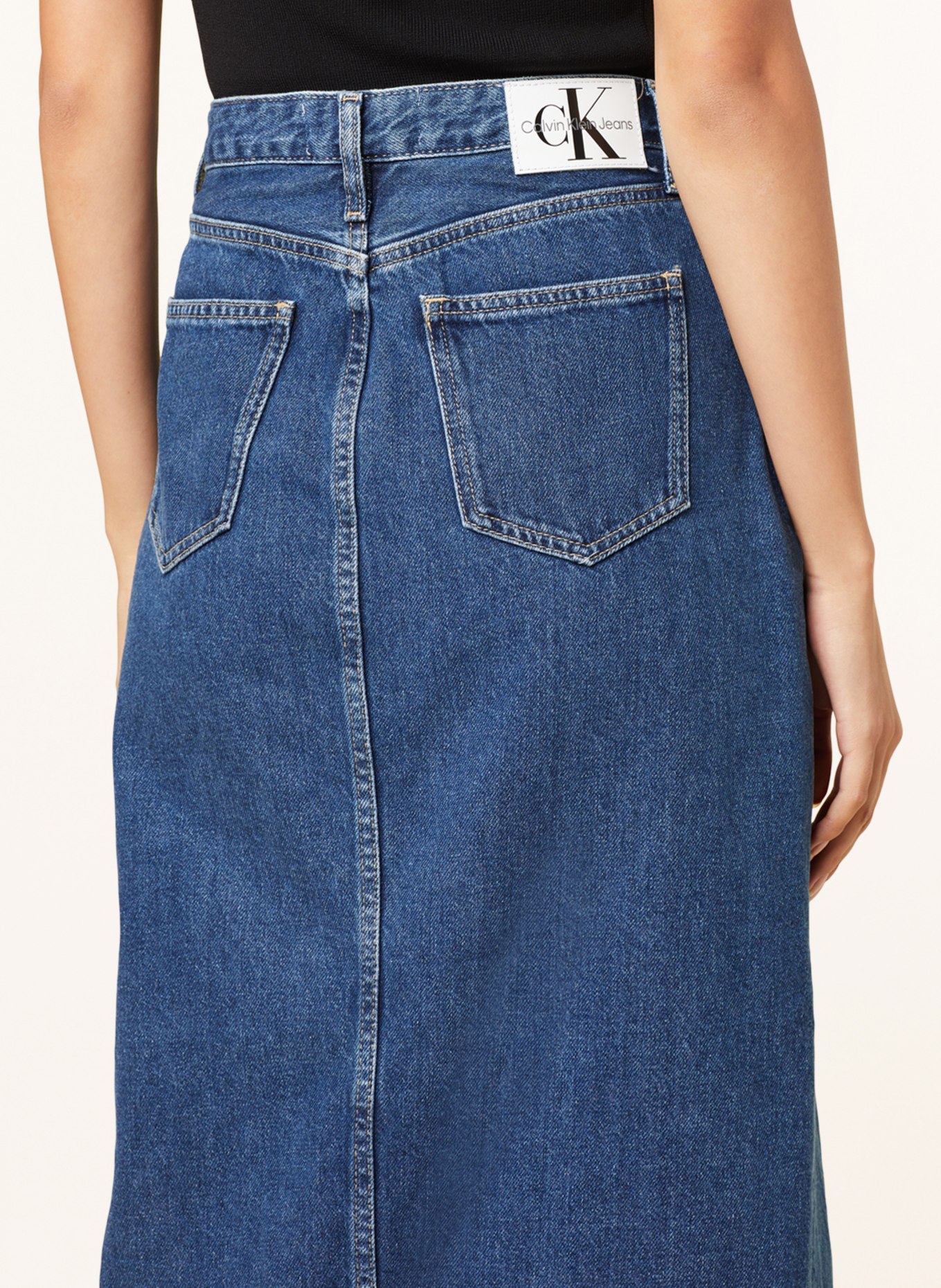 Calvin Klein Jeans Džínová sukně, Barva: 1BJ DENIM DARK (Obrázek 4)