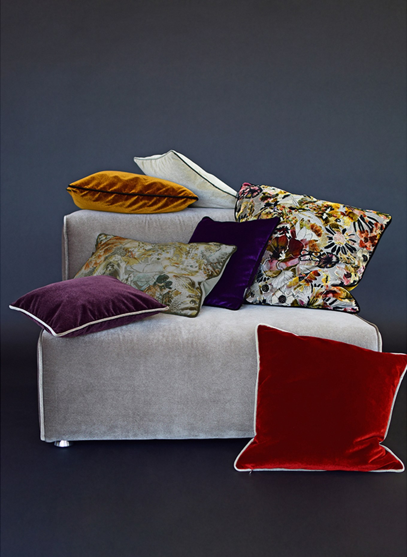 ROHLEDER Velvet decorative cushion FANTASY with feather filling, Color: LIGHT GRAY/ DARK GRAY/ DARK ORANGE (Image 3)