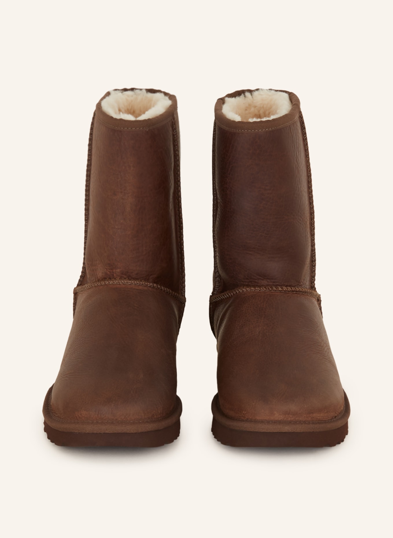 UGG Boots CLASSIC SHORT, Color: BROWN (Image 3)