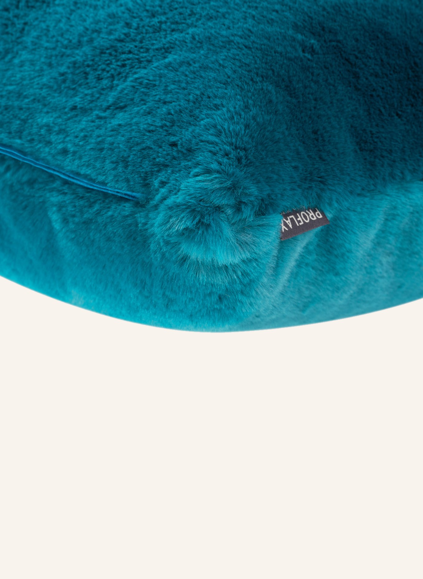 PROFLAX Dekoracyjna poduszka COCOON ze sztucznego futra z wypełnieniem z pierza, Kolor: PETROL (Obrazek 2)