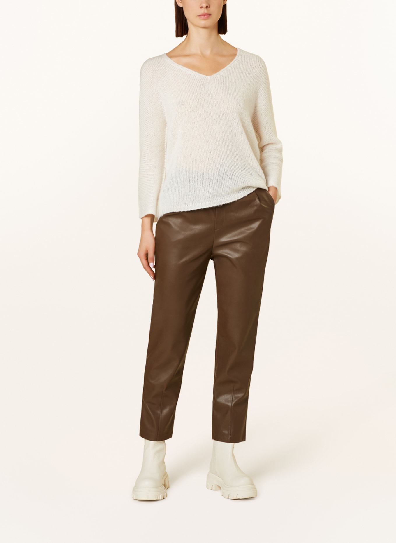 OPUS 7/8 trousers in jogger style in leather look, Color: DARK BROWN (Image 2)