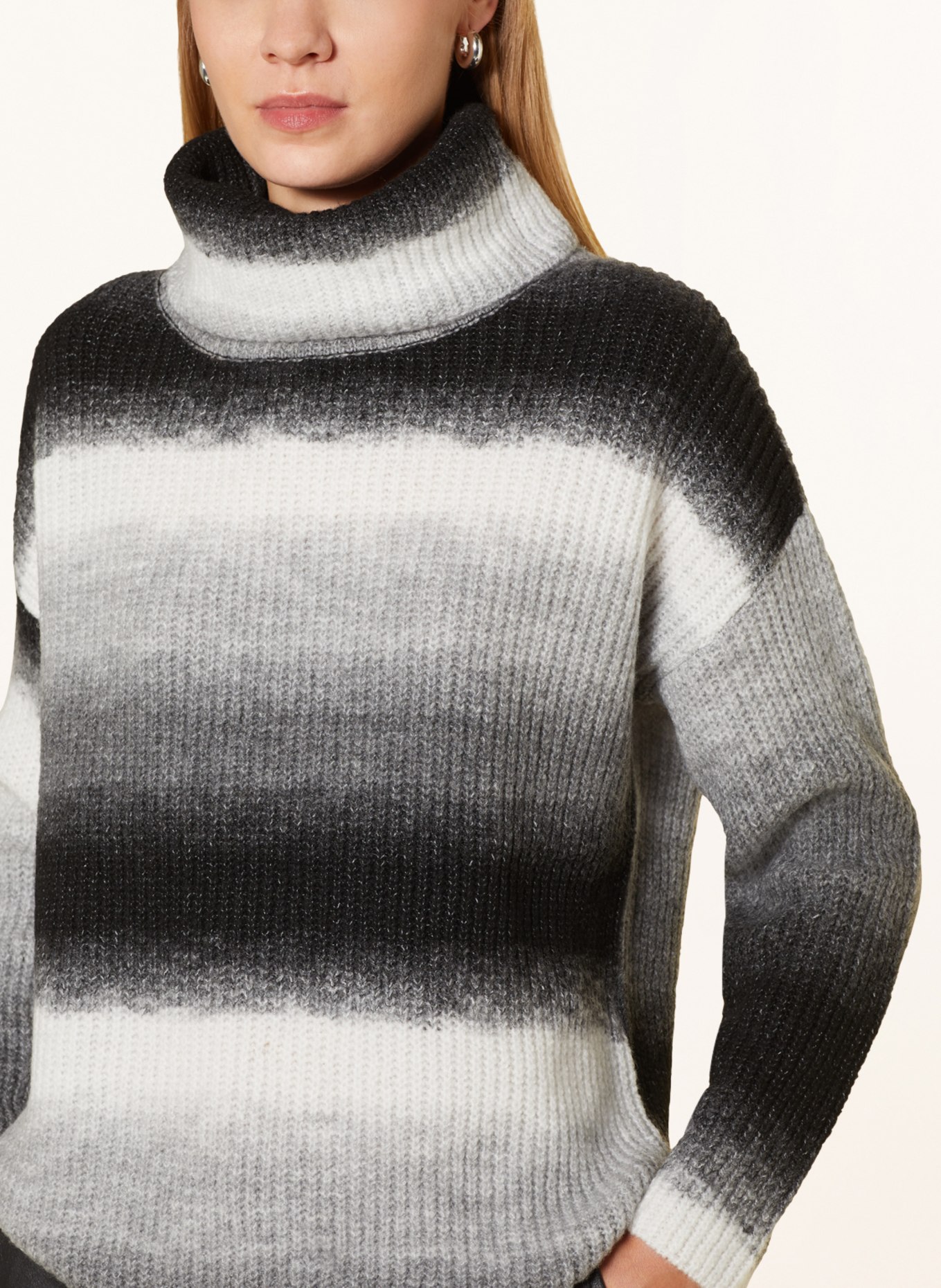 CARTOON Turtleneck sweater, Color: BLACK/ WHITE/ LIGHT GRAY (Image 4)