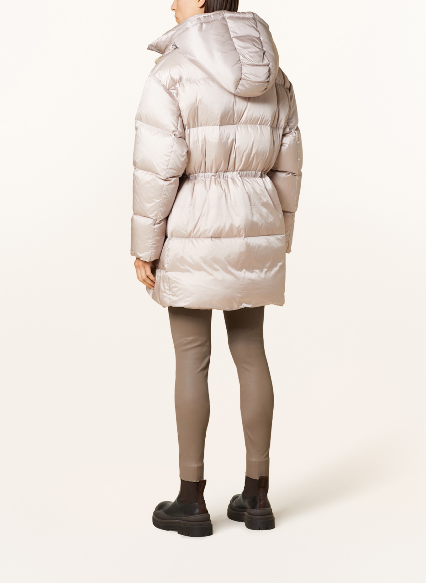 Calvin Klein Péřová bunda s odnímatelnou kapucí, Barva: ČERNOŠEDÁ (Obrázek 3)