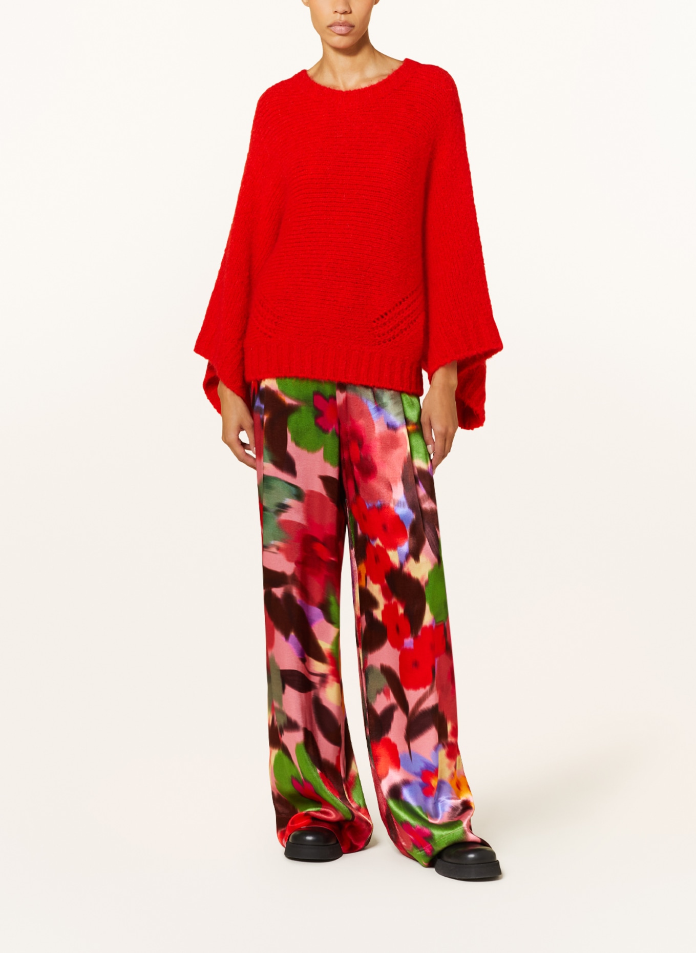 ESSENTIEL ANTWERP Wide leg trousers FICUS made of satin, Color: RED/ BROWN/ GREEN (Image 2)