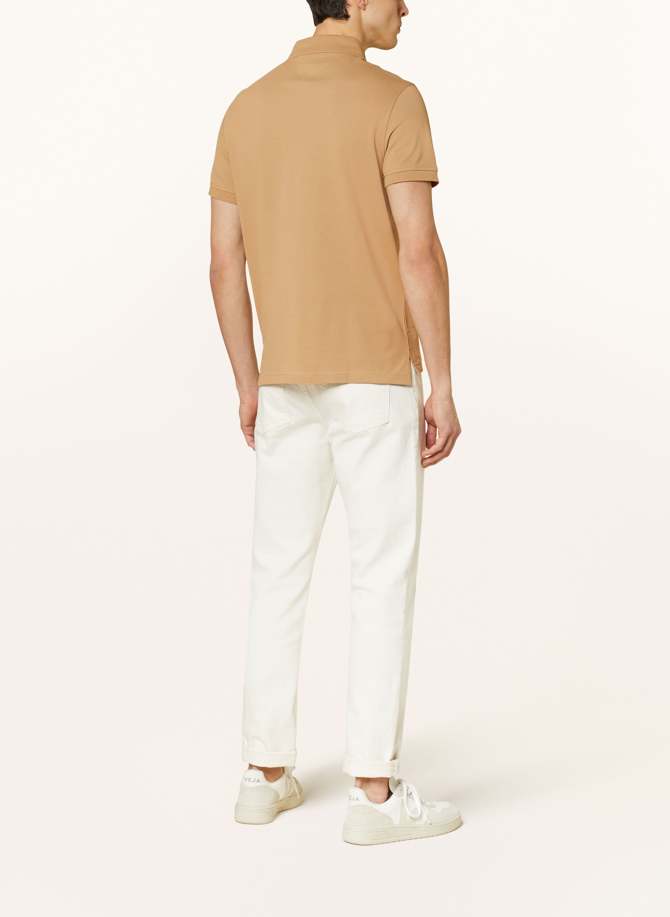 TOMMY HILFIGER Piqué-Poloshirt Regular Fit, Farbe: CAMEL (Bild 3)