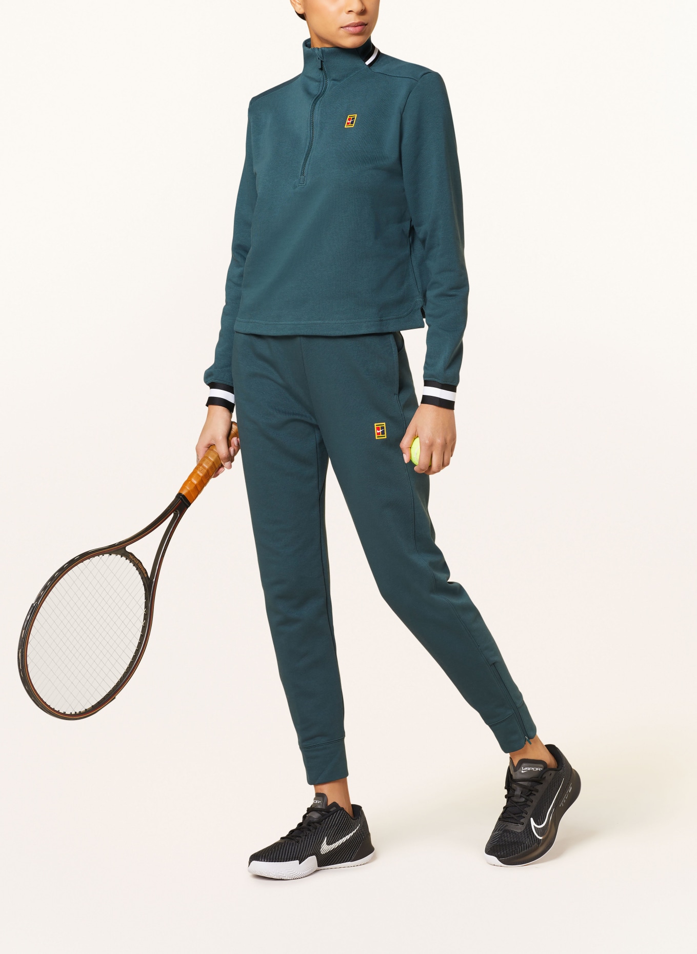 Nike Tennishose NIKECOURT DRI-FIT HERITAGE, Farbe: PETROL (Bild 2)