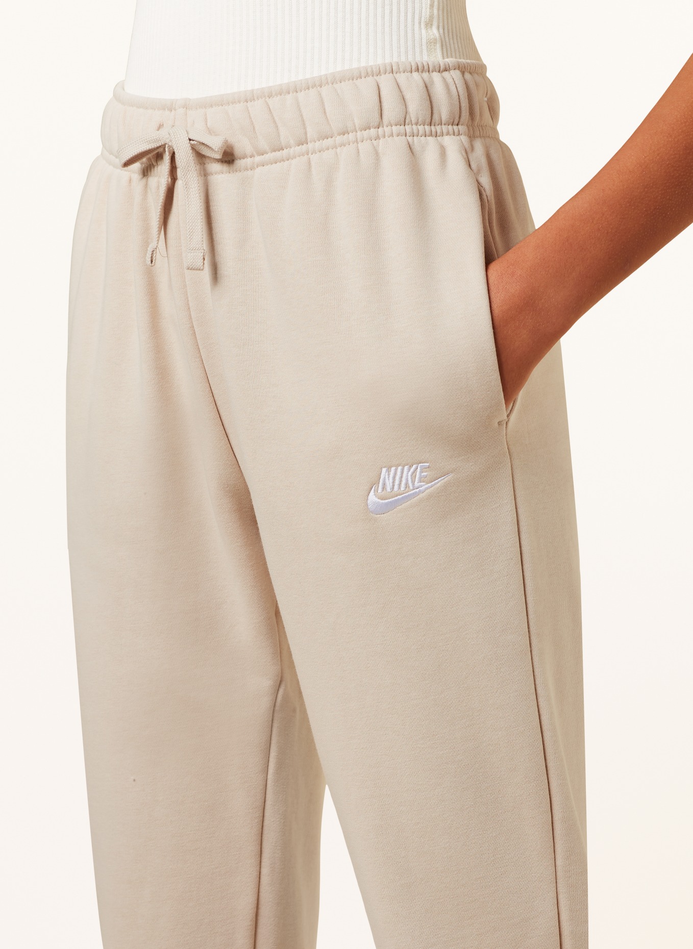 Nike Sweatpants SPORTSWEAR CLUB, Color: BEIGE (Image 5)