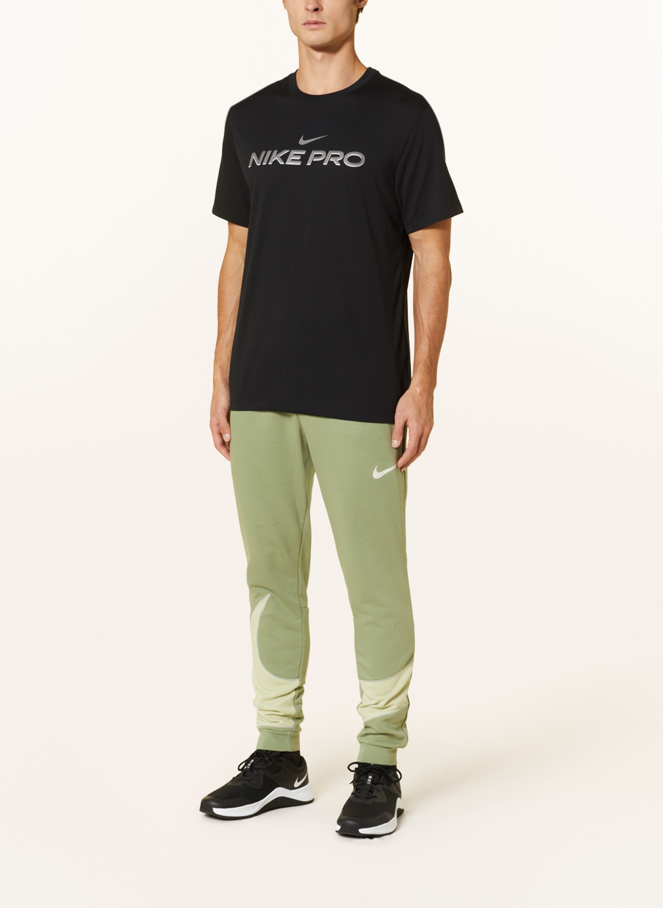 Nike Sweatpants DRI-FIT, Farbe: HELLGRÜN (Bild 2)