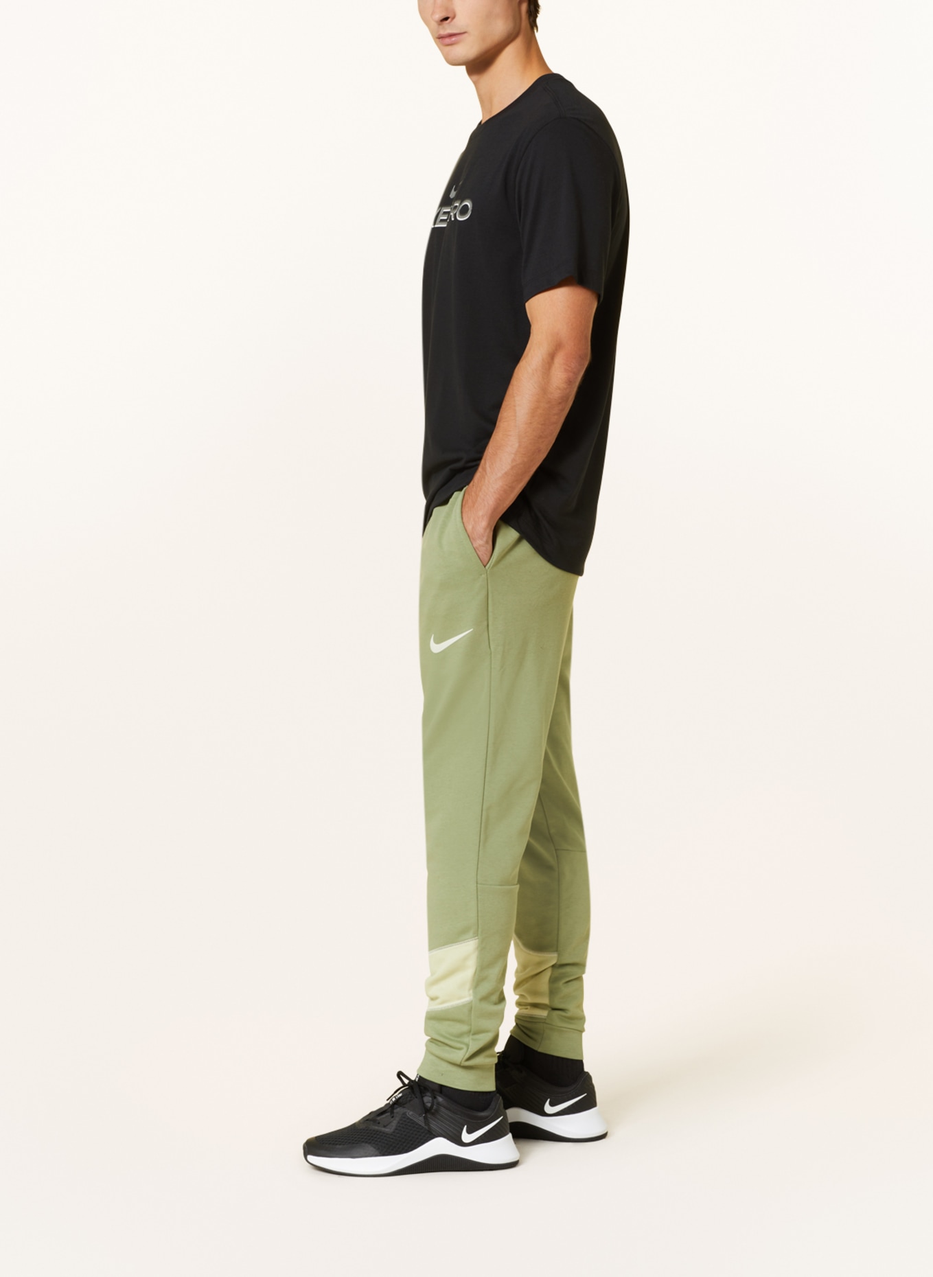 Nike Sweatpants DRI-FIT, Farbe: HELLGRÜN (Bild 4)