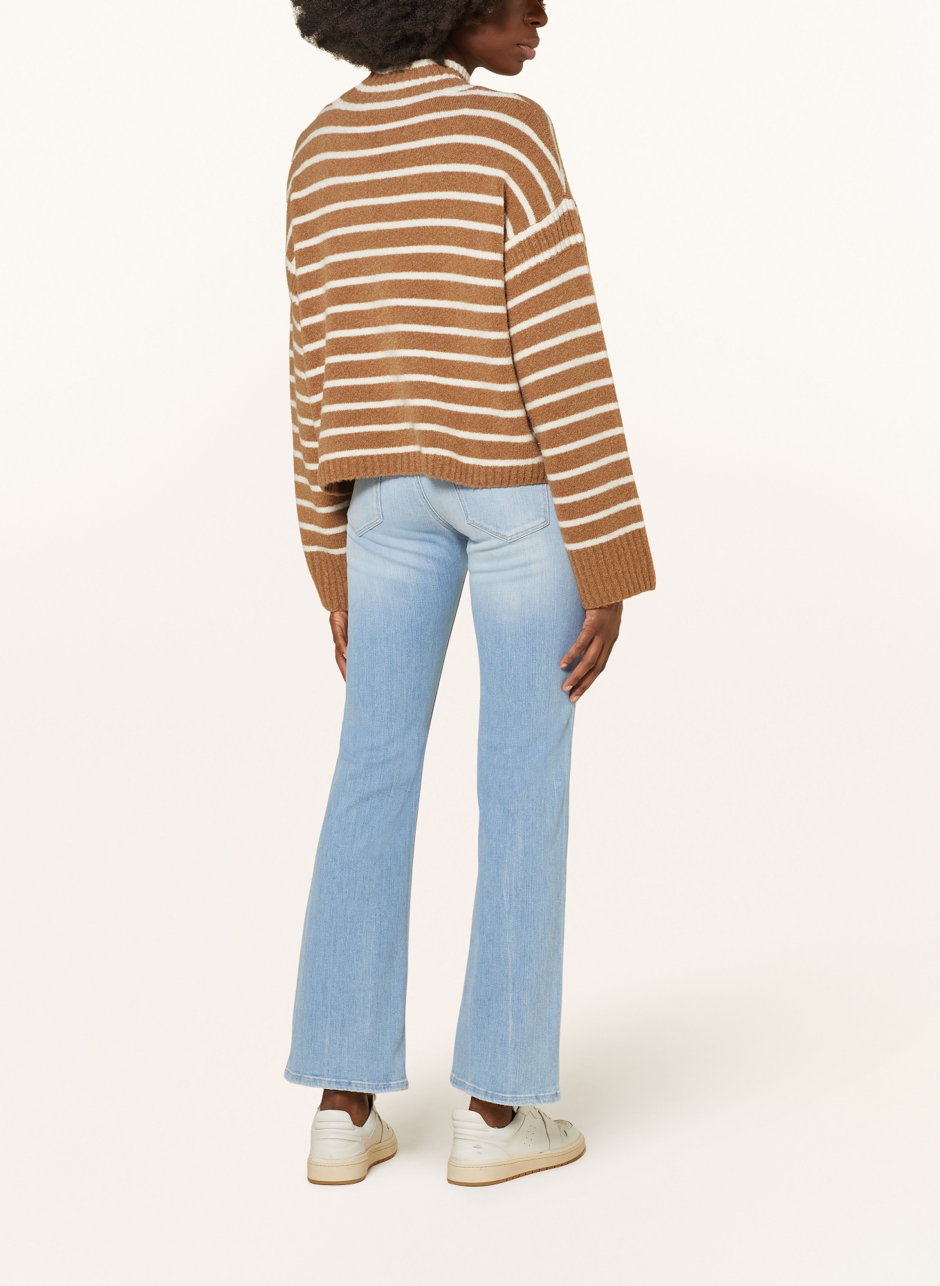 REPLAY Jeans NEW LUTZ, Color: 010 LIGHT BLUE (Image 3)