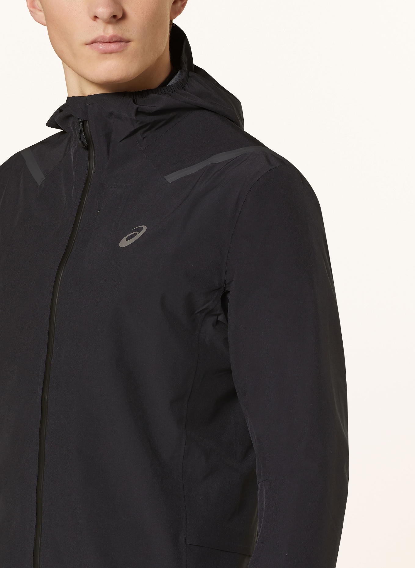 ASICS Running jacket ACCELERATE WATERPROOF 2.0, Color: BLACK (Image 5)