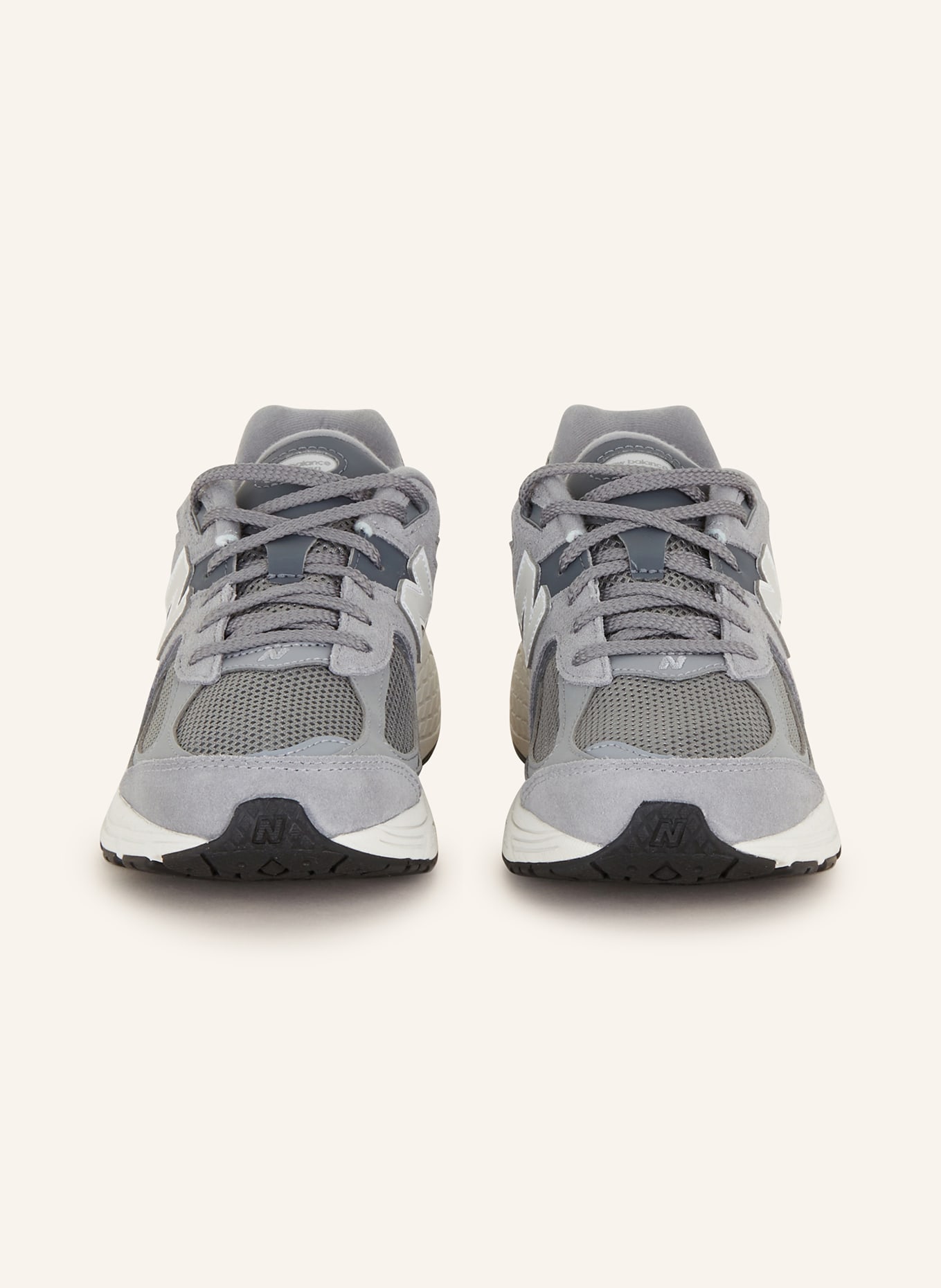 new balance Sneaker 2002: GRAU