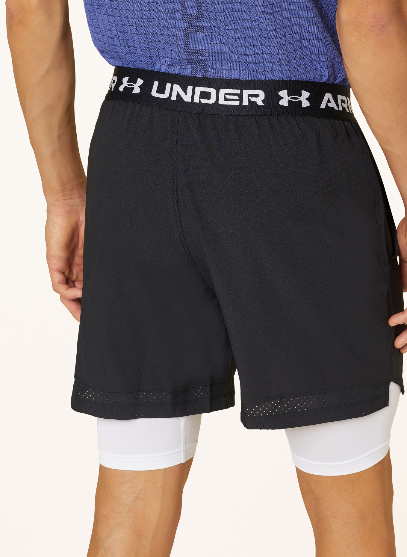 UNDER ARMOUR 2-in-1 training shorts UA VANISH, Color: BLACK (Image 4)