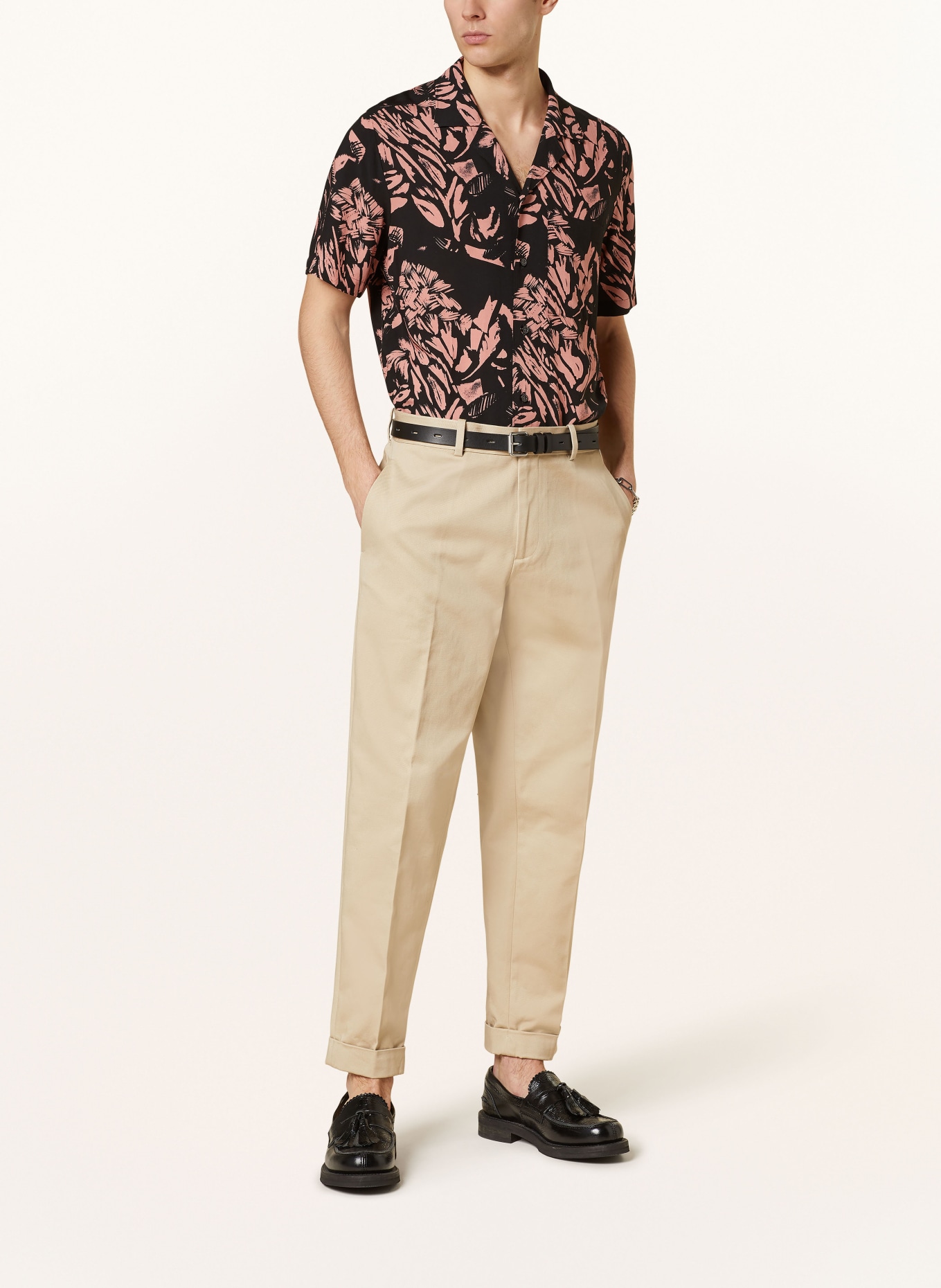HUGO Koszula z klapami ELLINO straight fit, Kolor: CZARNY/ JASNOCZERWONY (Obrazek 2)