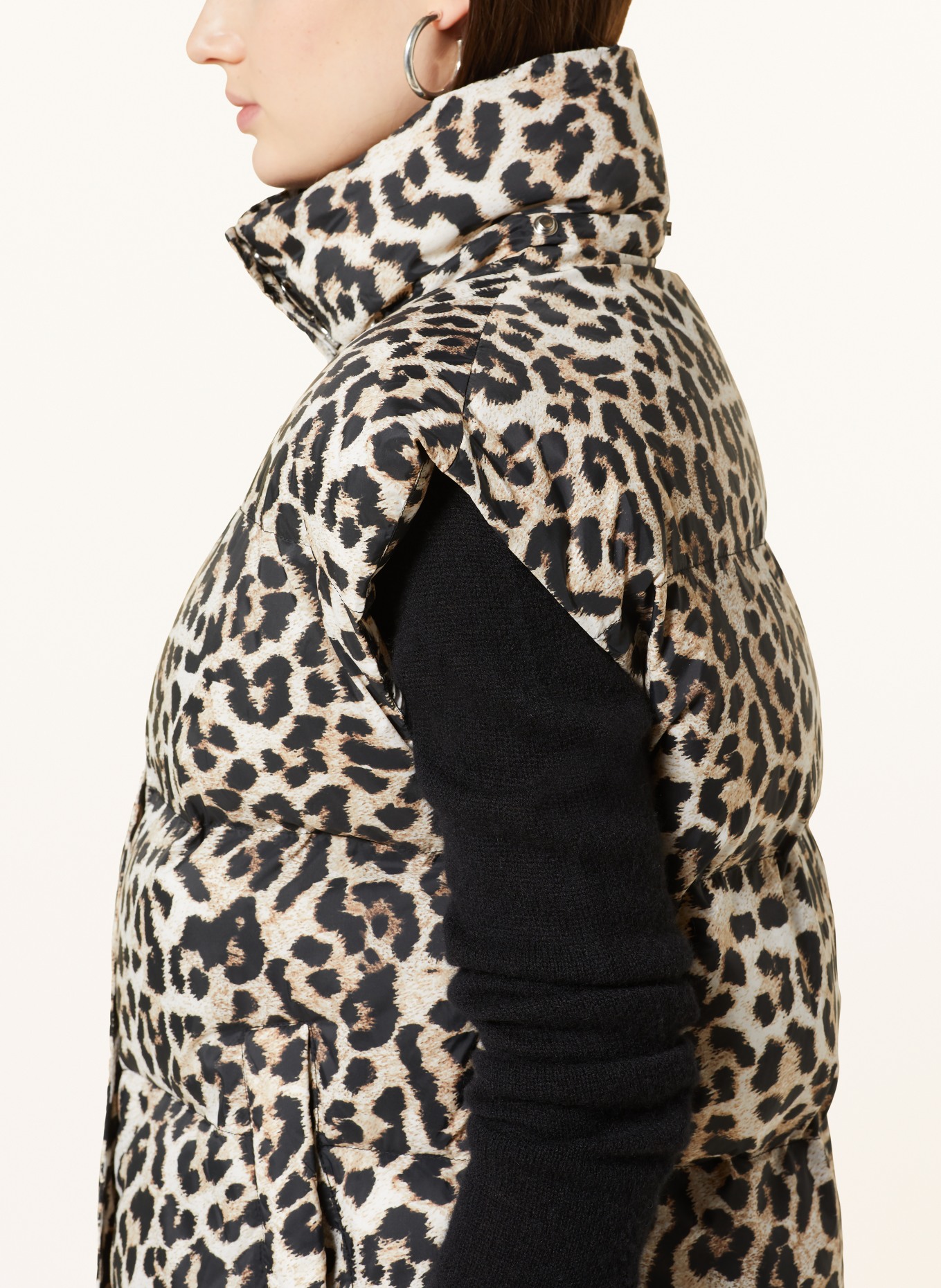 MRS & HUGS Quilted vest with removable hood, Color: BEIGE/ BLACK (Image 6)