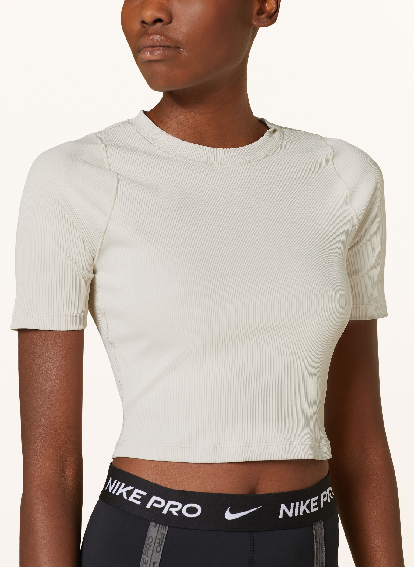 Nike Cropped shirt INFINASOFT ESSENTIALS, Color: CREAM (Image 4)