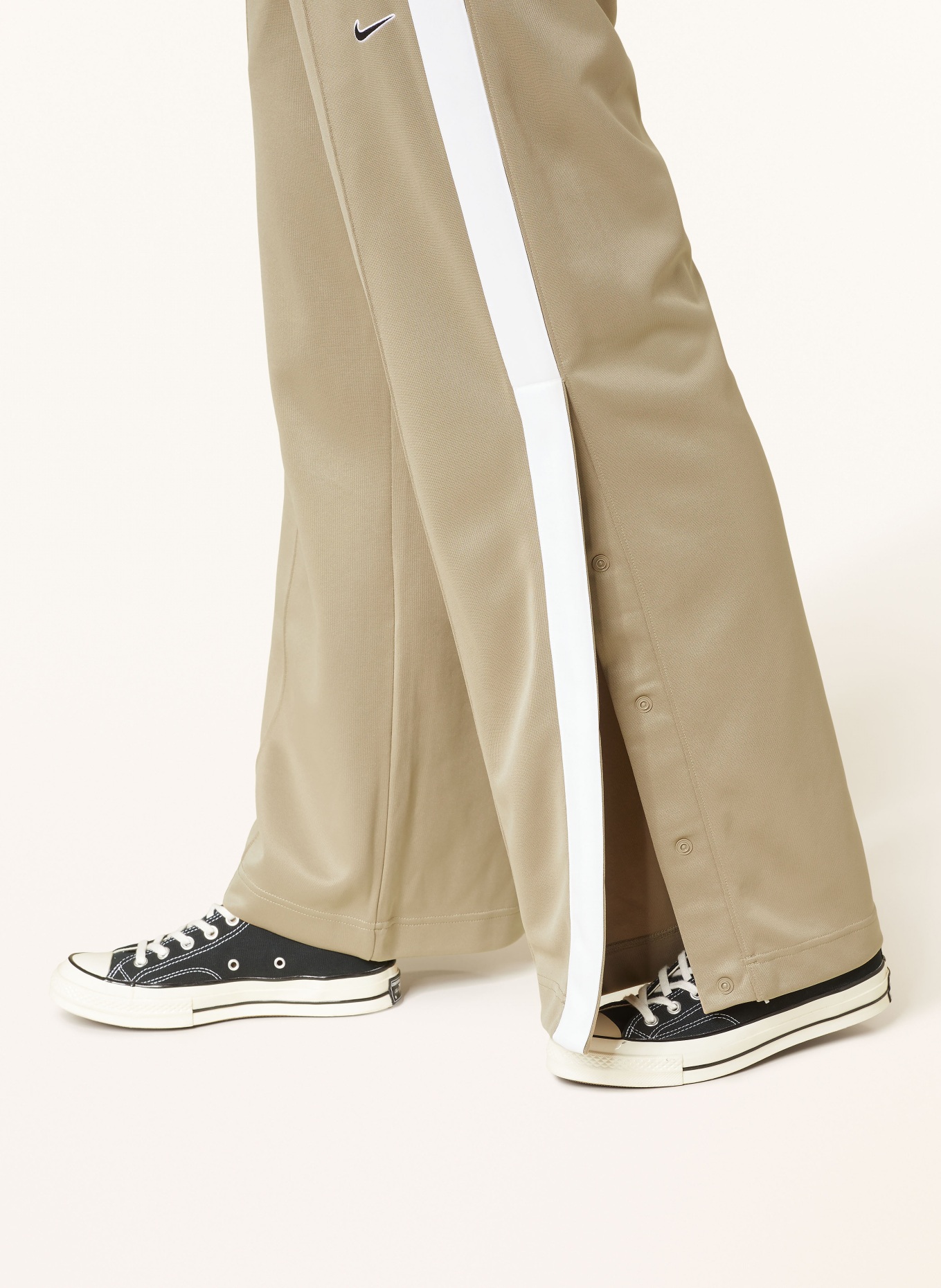 Nike Spodnie dresowe SPORTSWEAR, Kolor: KHAKI/ BIAŁY (Obrazek 5)