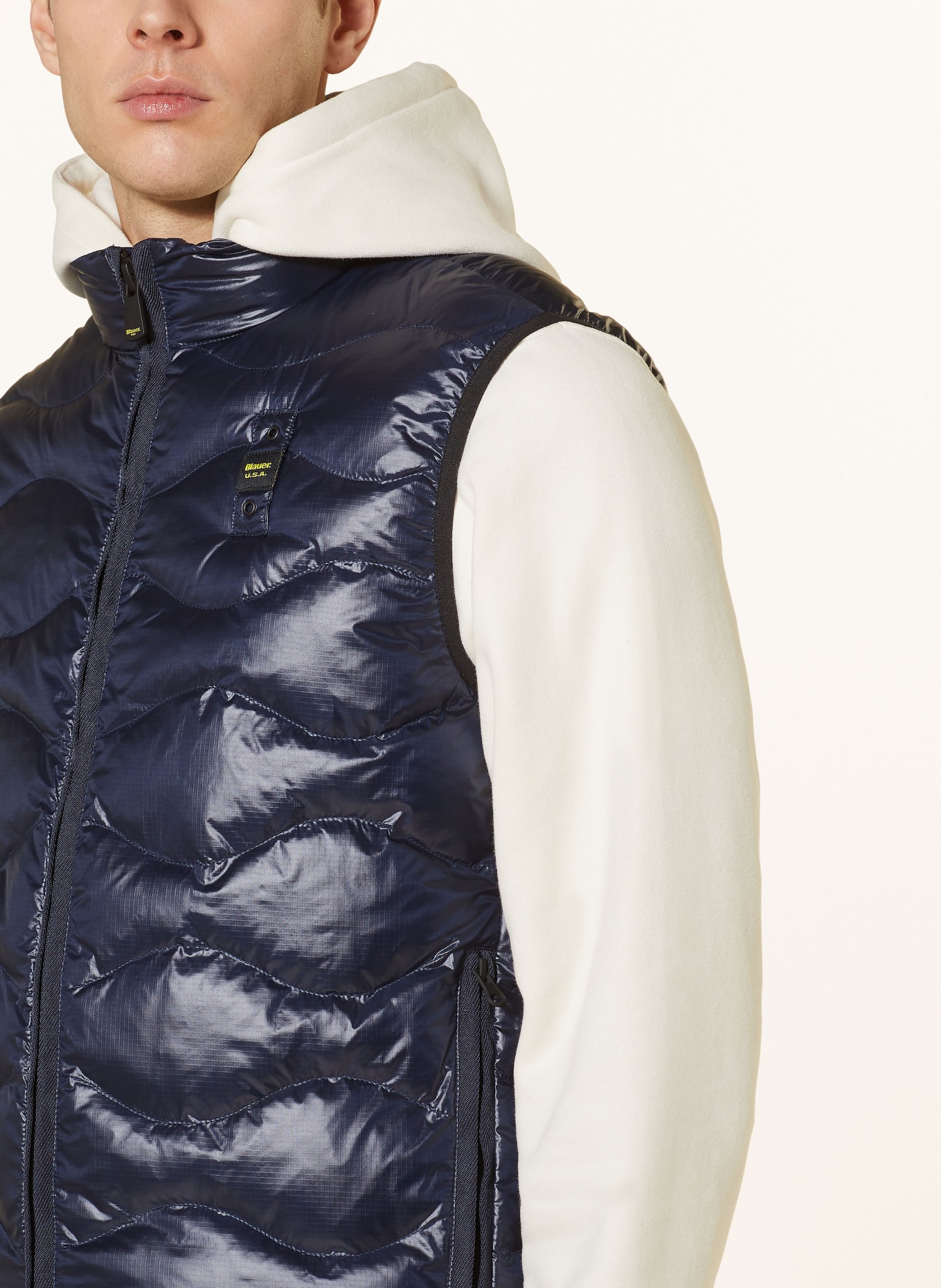 Blauer Steppweste mit DUPONT™ SORONA®-Isolierung: DUNKELBLAU