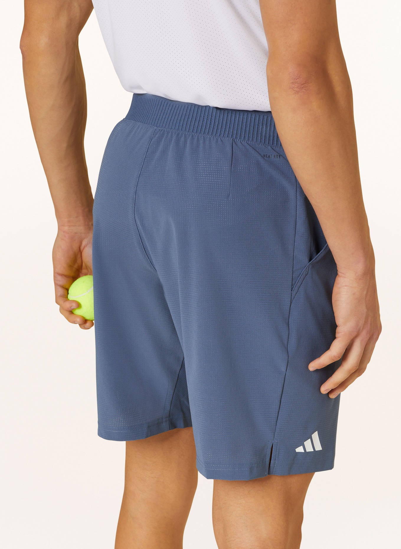 adidas Tennisshorts ERGO, Farbe: BLAUGRAU (Bild 6)