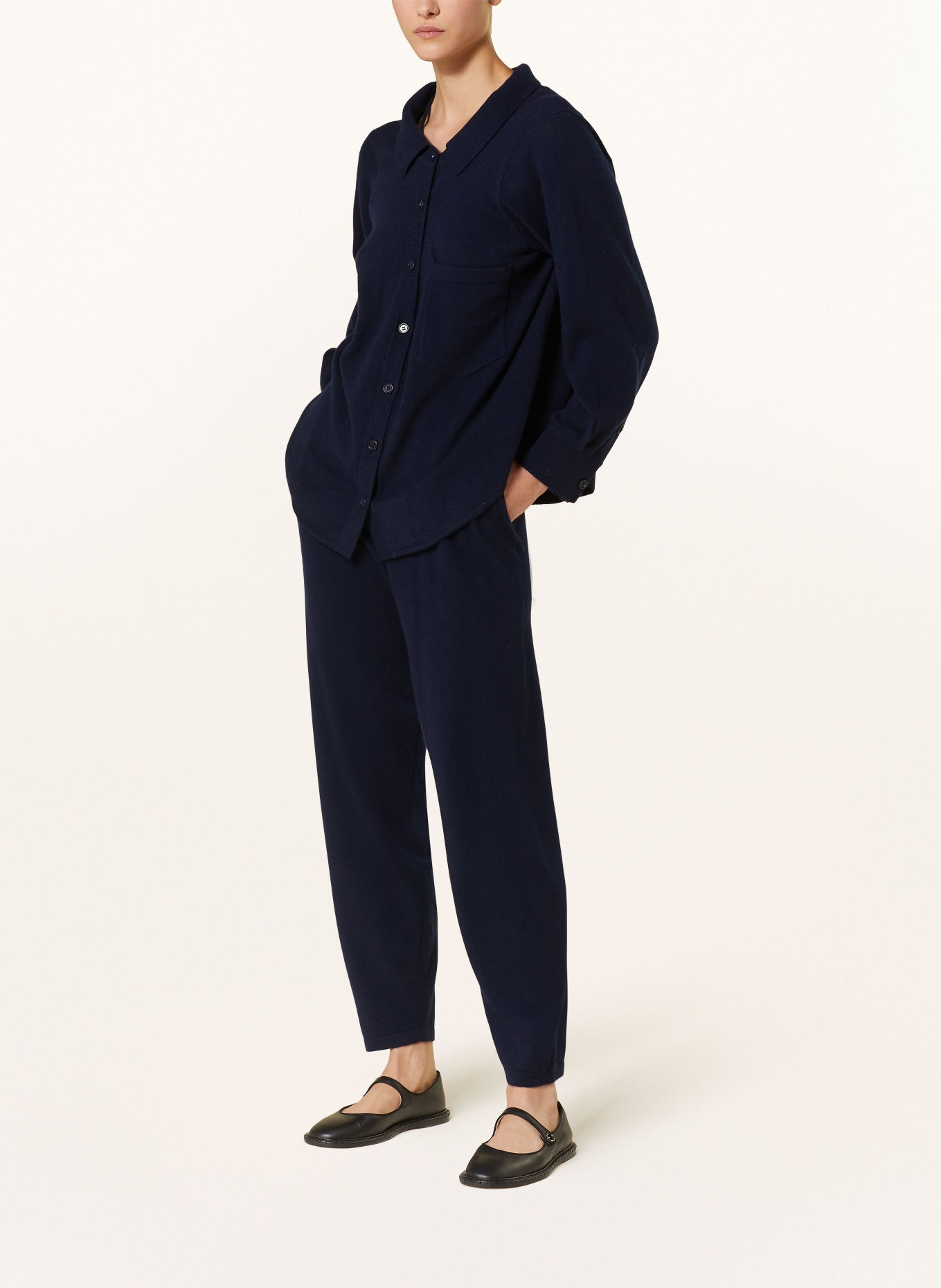 LISA YANG Knit trousers in cashmere, Color: DARK BLUE (Image 2)