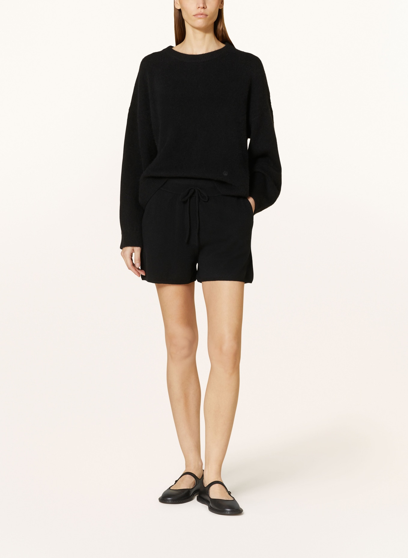 LOULOU STUDIO Knit shorts made of cashmere, Color: BLACK (Image 2)