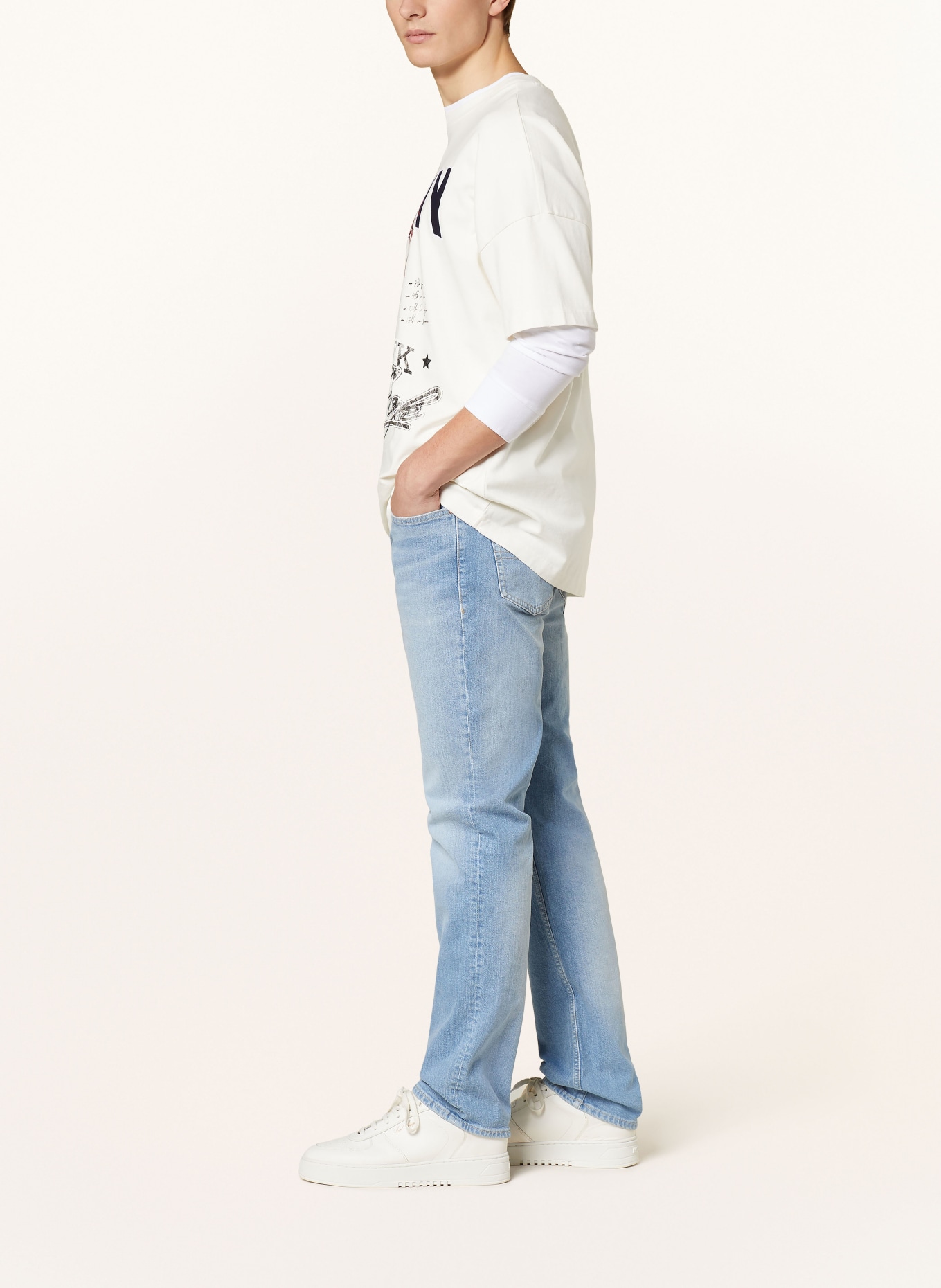 TOMMY JEANS Jeans RYAN Straight Fit, Farbe: HELLBLAU (Bild 4)