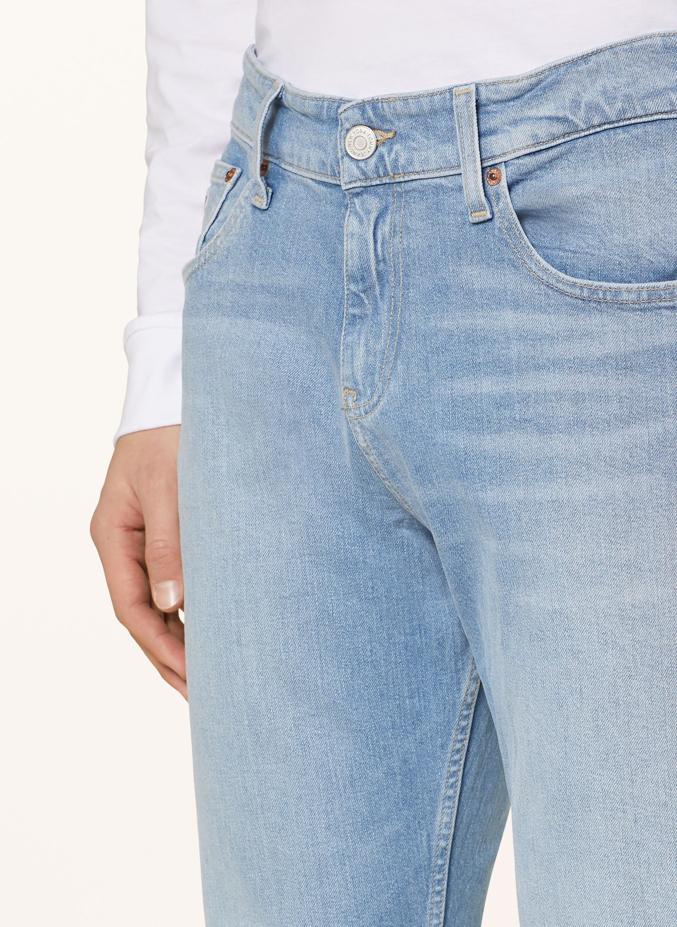 TOMMY JEANS Jeans RYAN Straight Fit, Farbe: HELLBLAU (Bild 5)