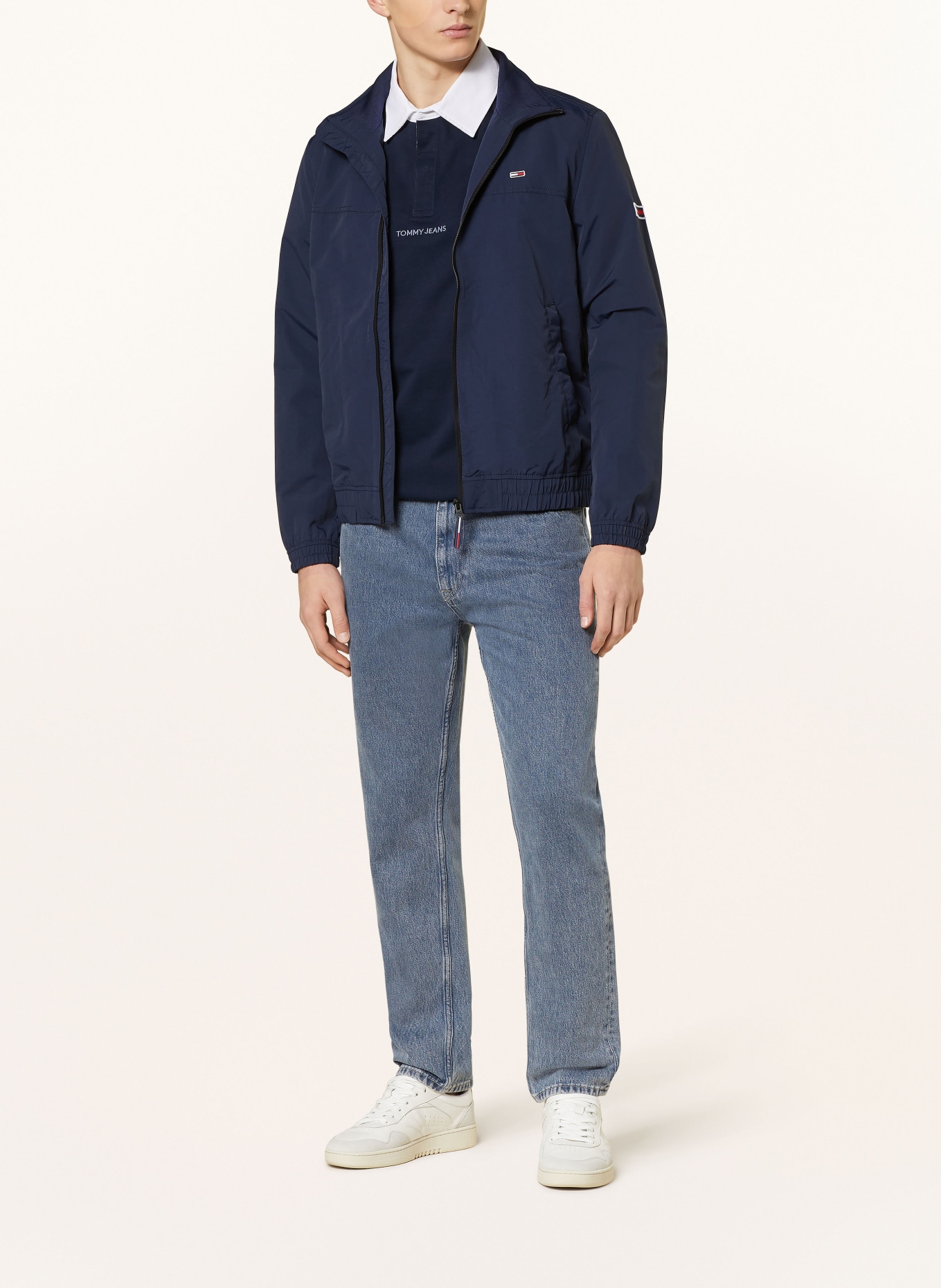 TOMMY JEANS Blouson ESSENTIAL: DUNKELBLAU