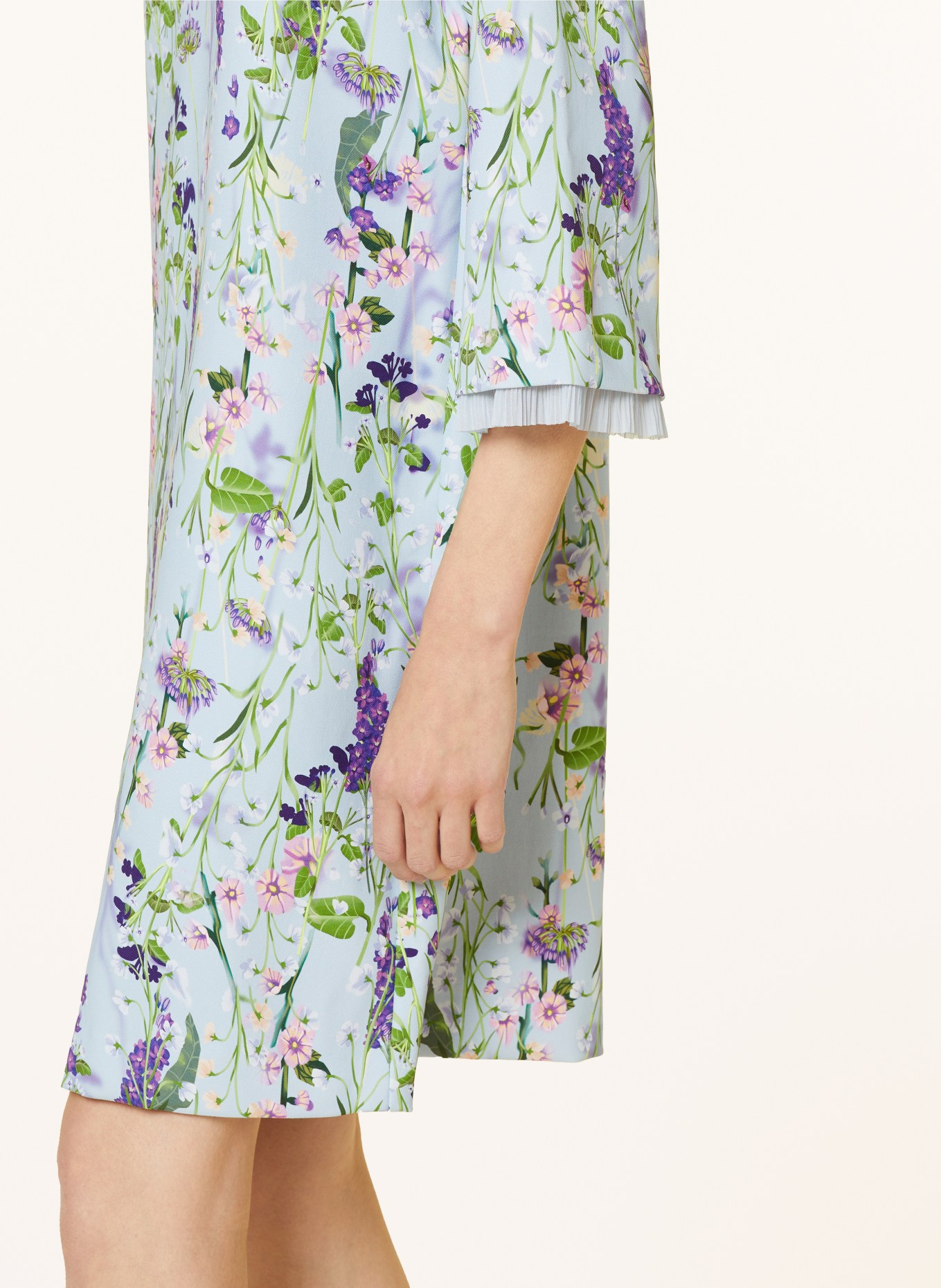 MARC CAIN Sukienka z rękawami 3/4 i falbankami, Kolor: 320 soft summer sky (Obrazek 4)