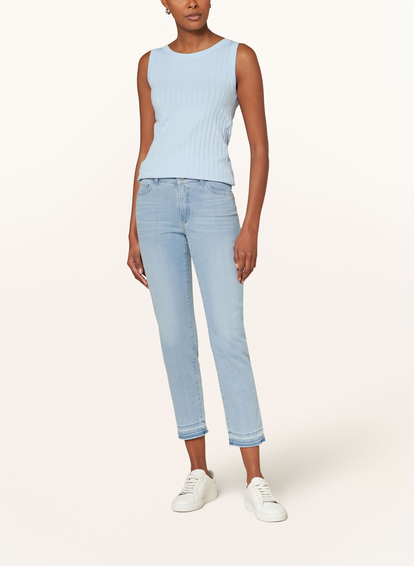 MARC CAIN 7/8 jeans SILEA, Color: 351 baby blue (Image 2)