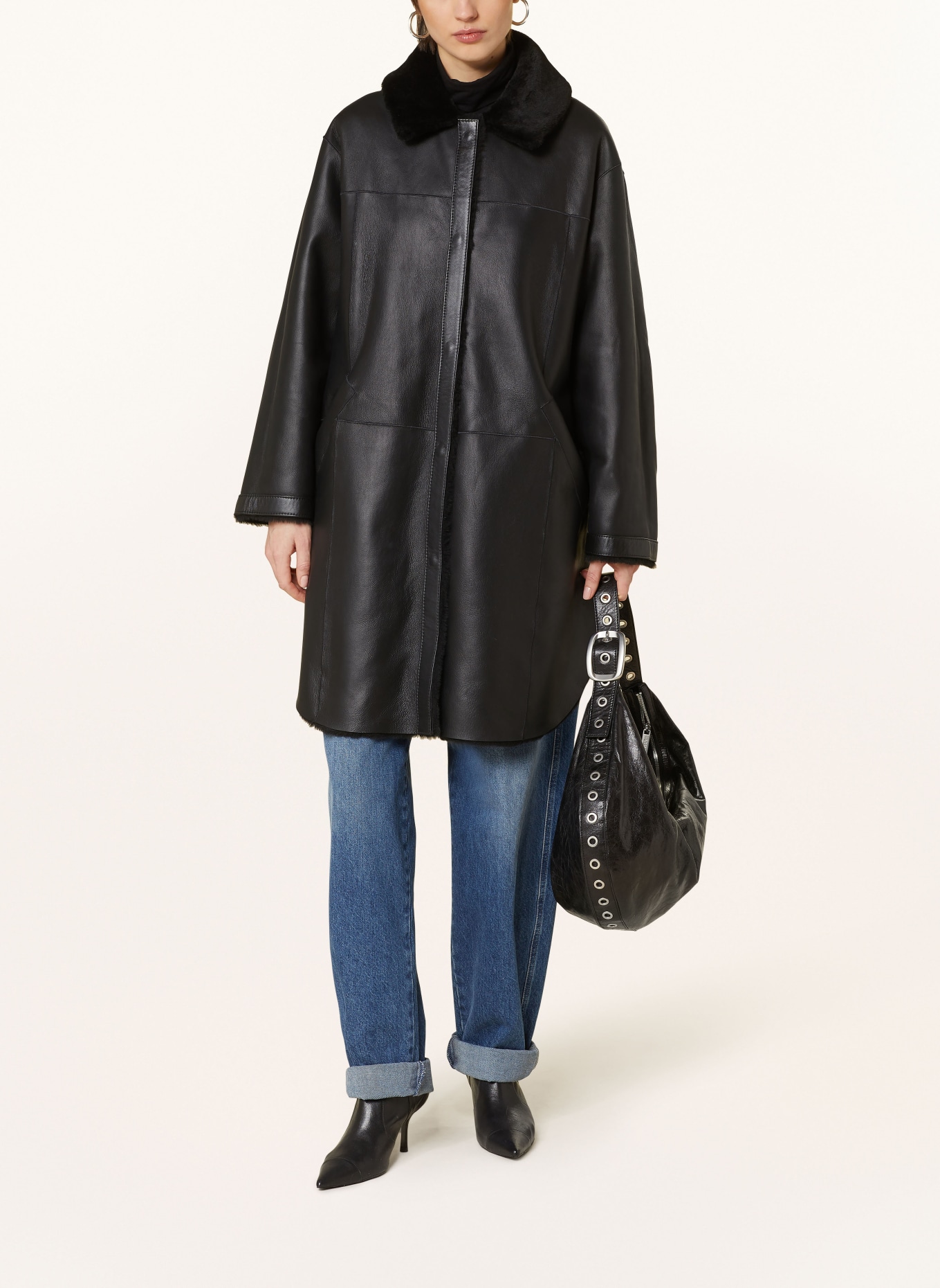 MRS & HUGS Reversible lambskin coat, Color: BLACK (Image 2)