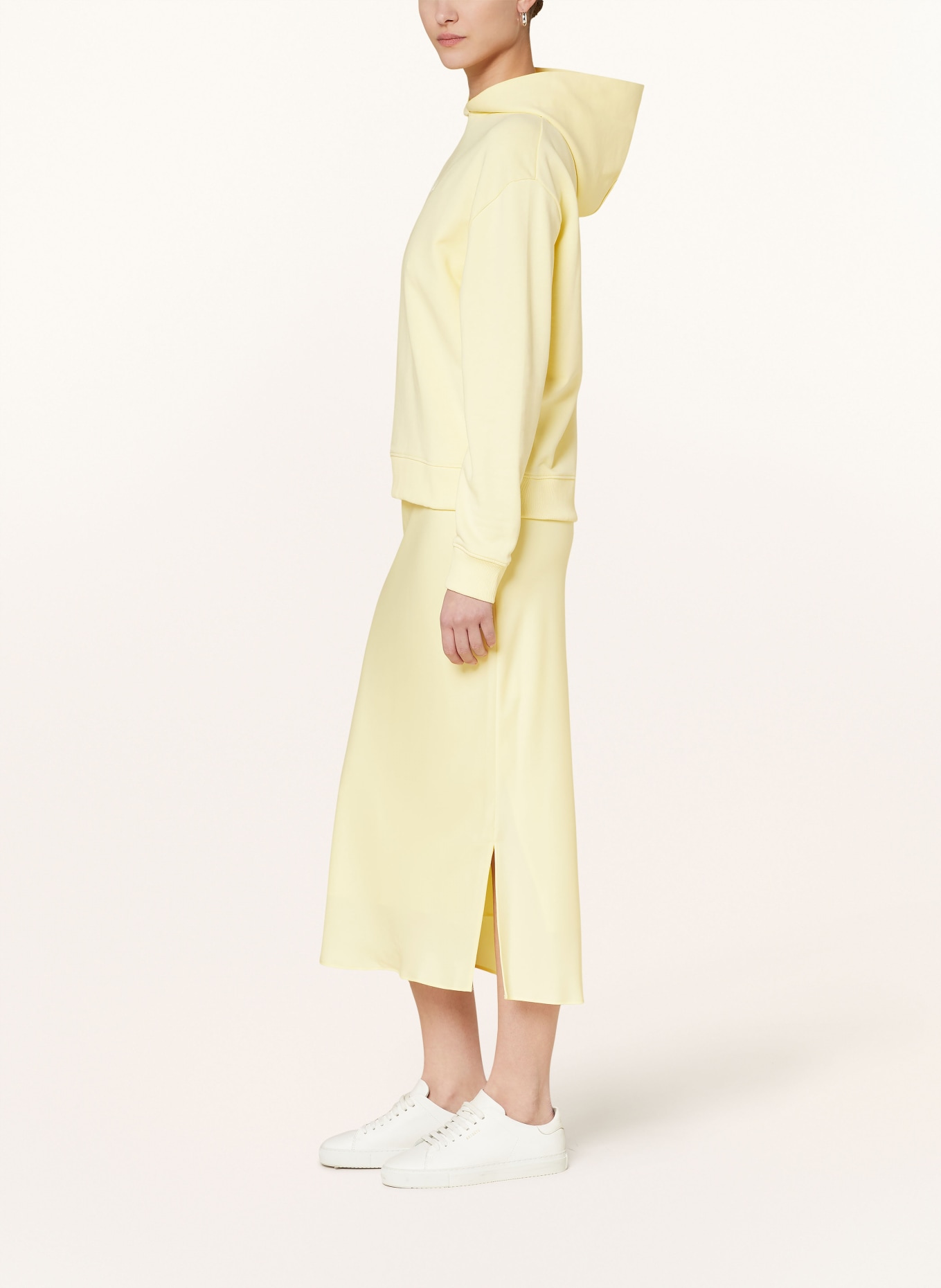 Calvin Klein Mikina s kapucí HERO, Barva: TMAVĚ ŽLUTÁ (Obrázek 4)
