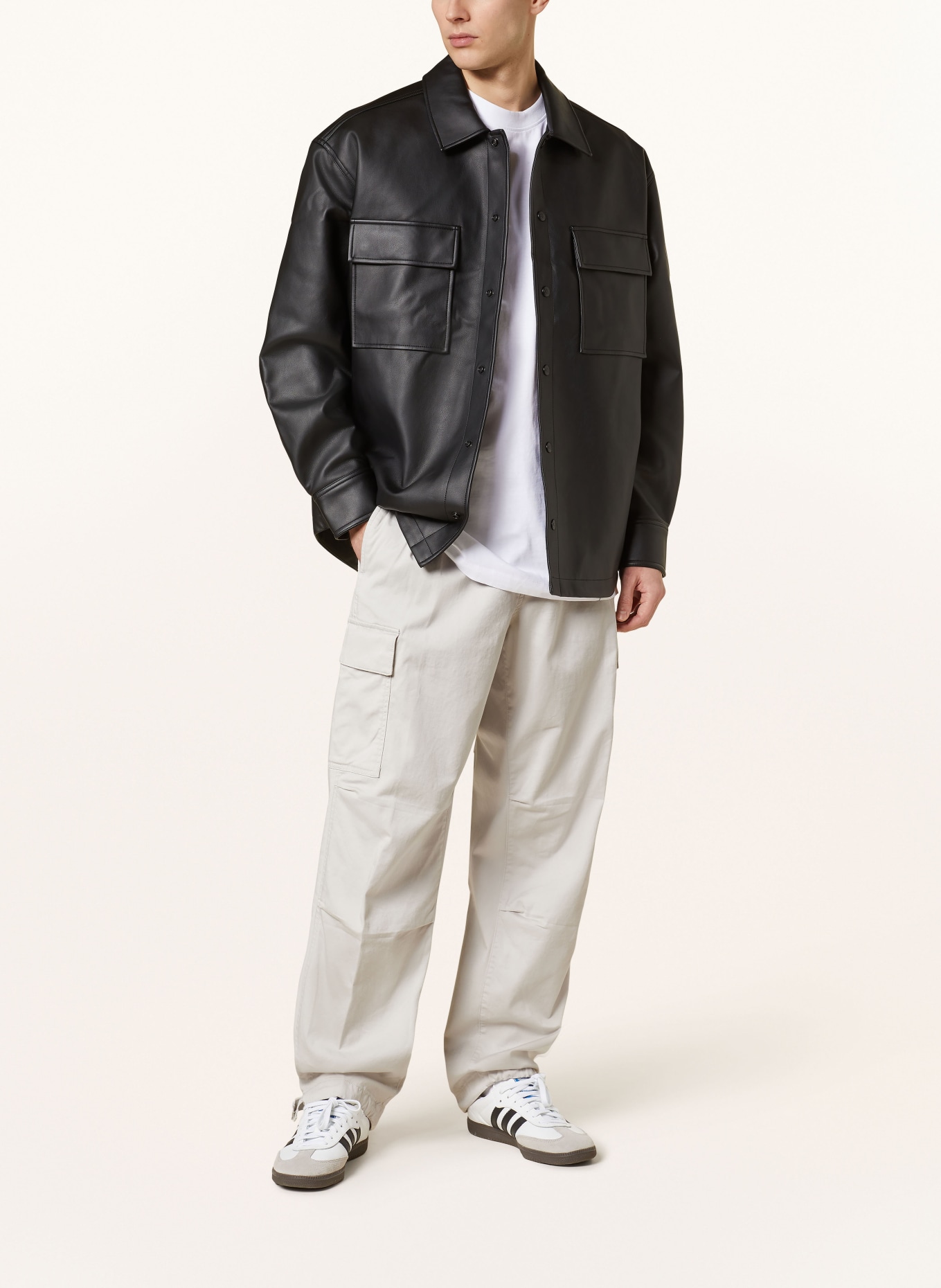 Calvin Klein Jeans Cargohose Regular Fit, Farbe: HELLGRAU (Bild 2)