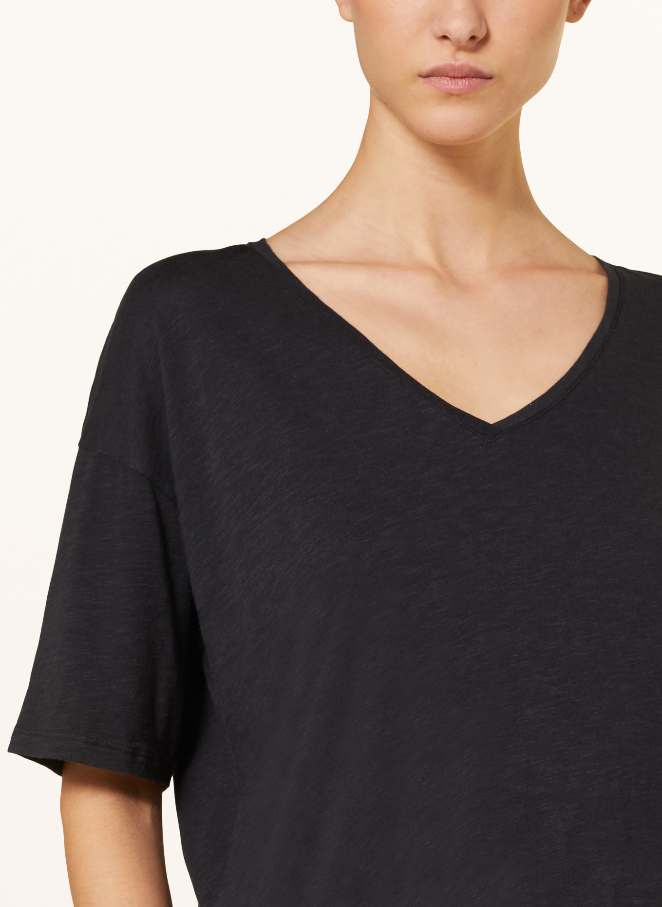 Juvia Oversized shirt DANA, Color: BLACK (Image 4)