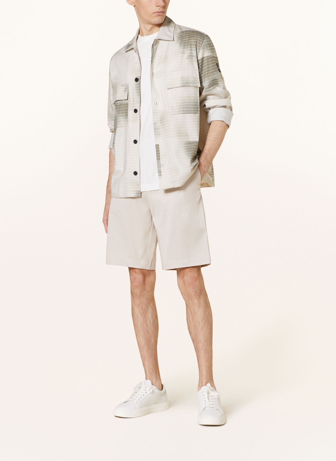 Calvin Klein Szorty SATEEN regular straight fit, Kolor: KREMOWY (Obrazek 2)