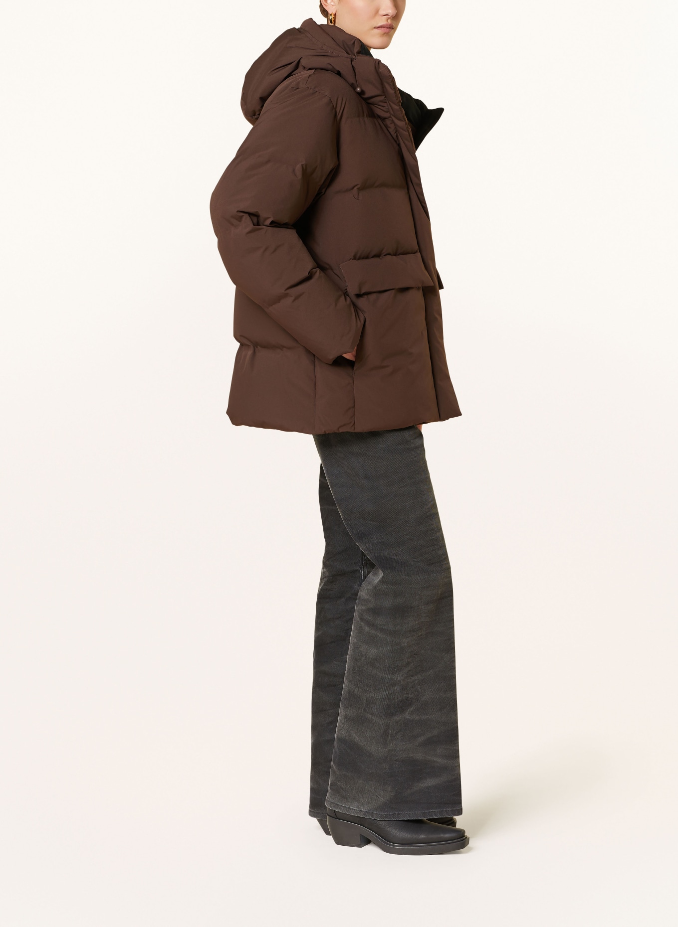 HOLZWEILER Down jacket BESSEGGEN with removable hood, Color: DARK BROWN (Image 4)