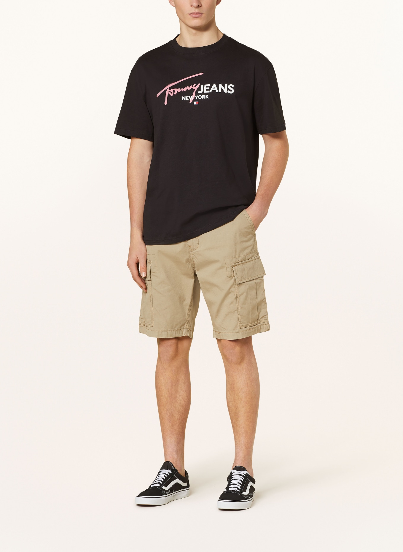 TOMMY JEANS T-shirt, Color: BLACK/ PINK/ WHITE (Image 2)