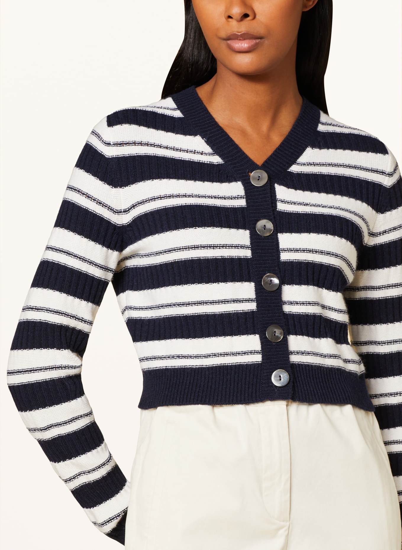 FTC CASHMERE Cropped cardigan with cashmere, Color: DARK BLUE/ WHITE (Image 4)